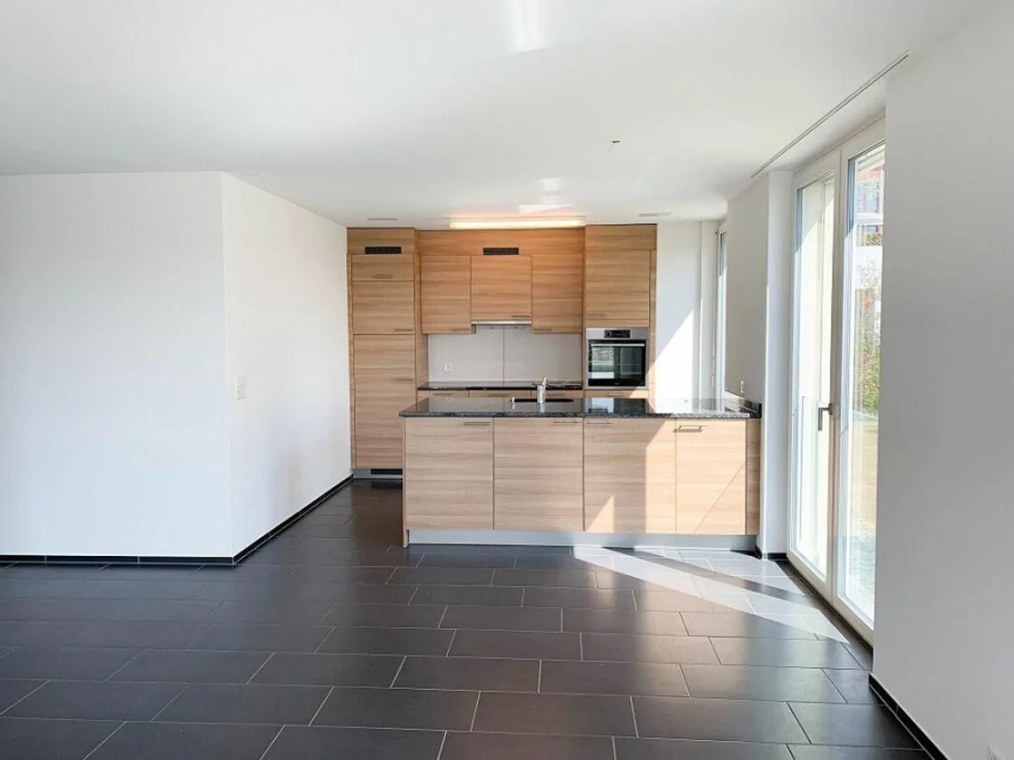 moderne Wohnung mit sonnigem Balkon und Alpstein-Blick - Foto 3 von 9