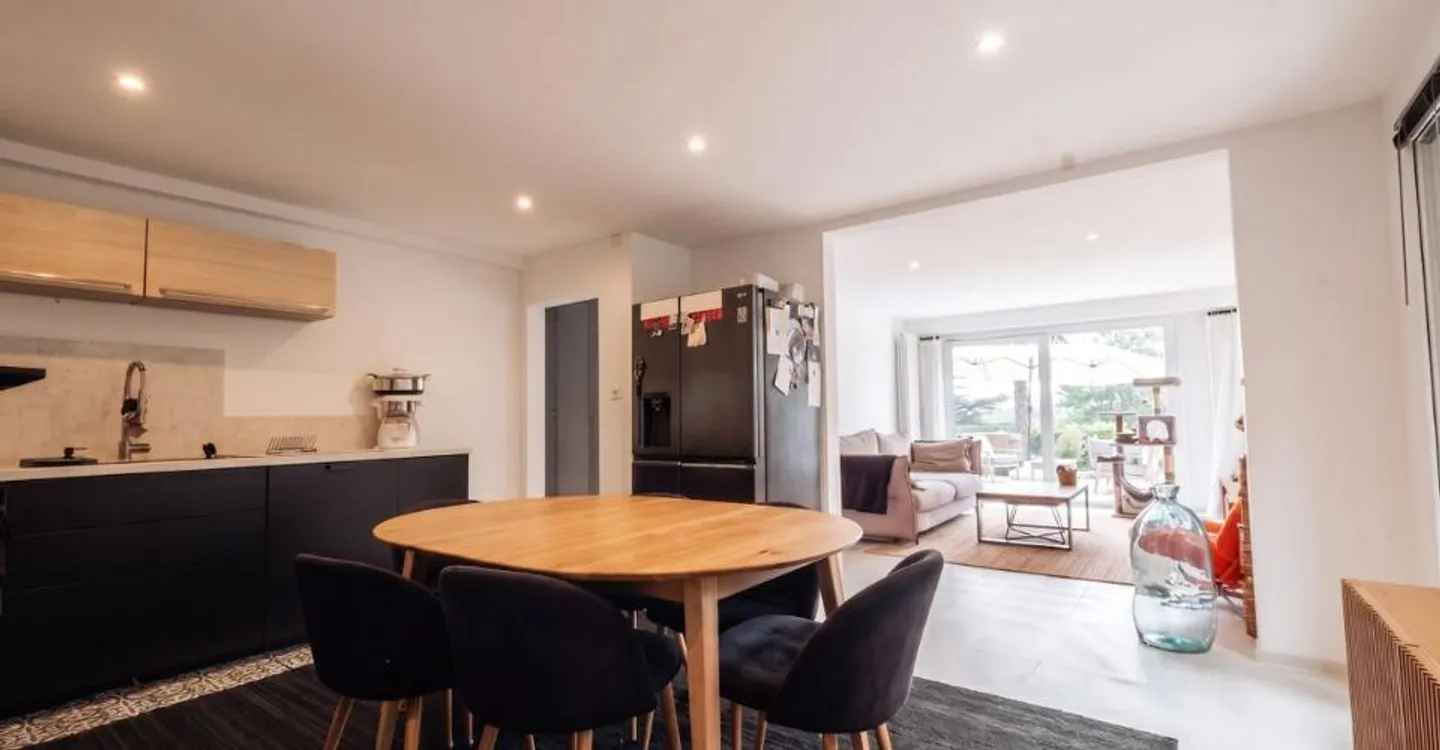 Wohnung zu verkaufen in Vufflens - 4,5 Zimmer mit 131m2 Bruttofläche und großem Garten! - Foto 4 von 11