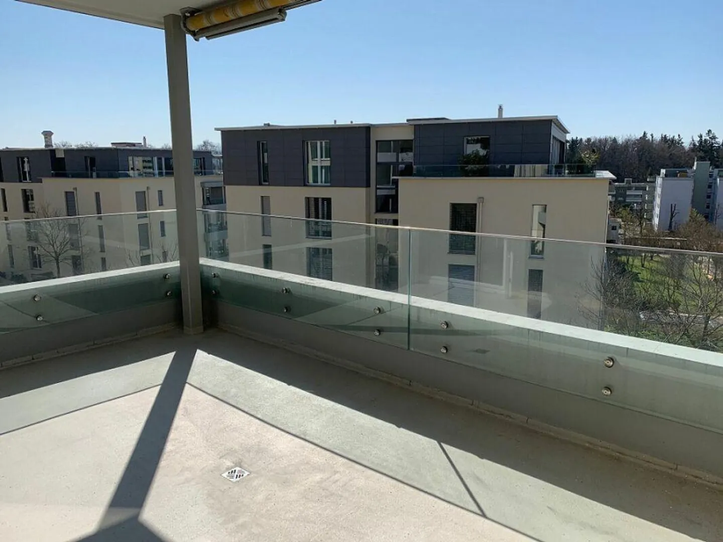 moderne Wohnung mit sonnigem Balkon und Alpstein-Blick - Foto 8 von 9