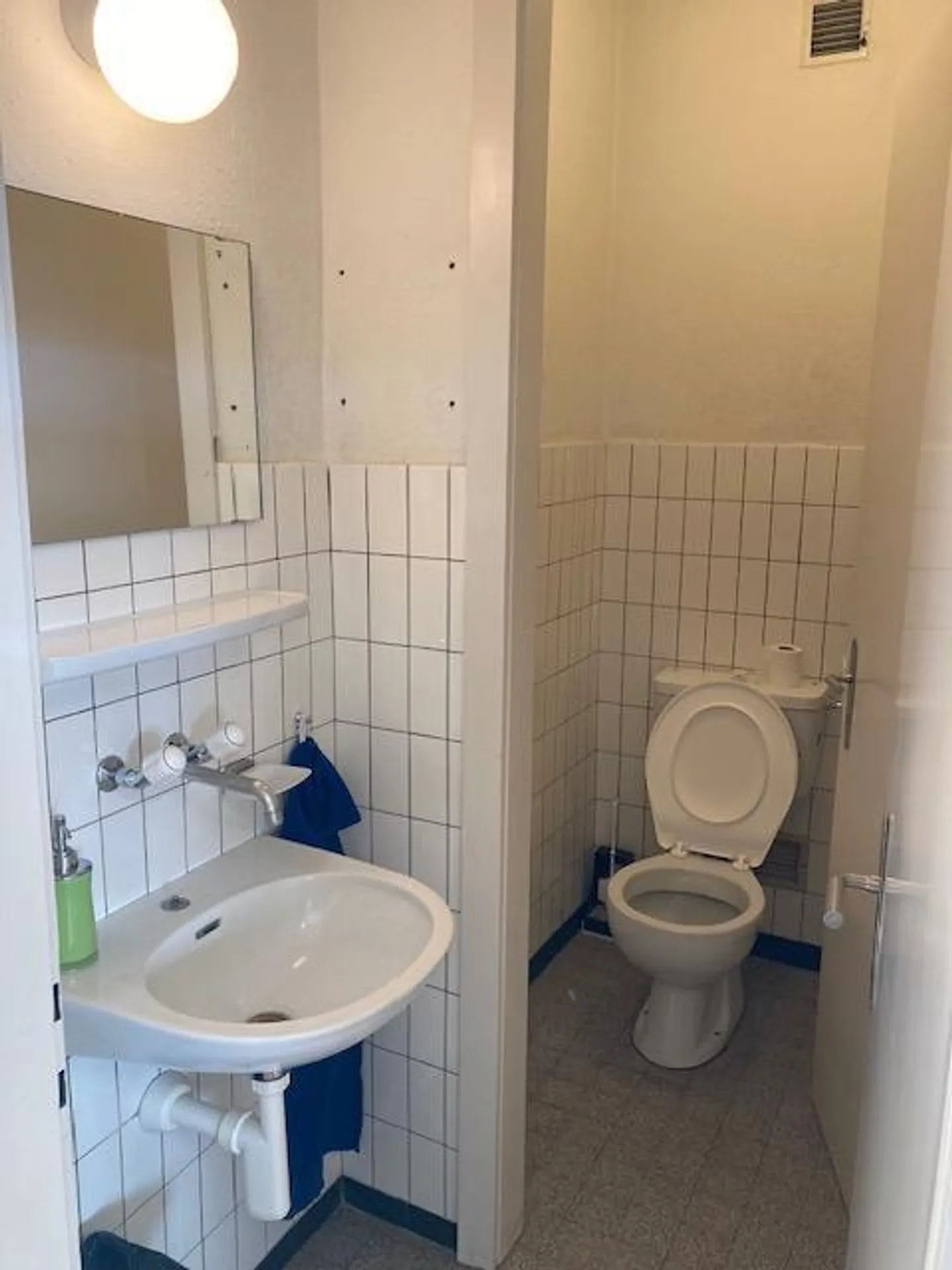 6-Room Office Spaces on Hegenheimerstrasse - Photo 8 of 12