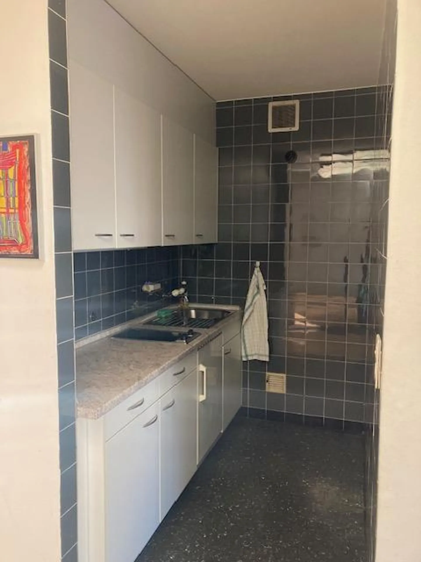 6-Room Office Spaces on Hegenheimerstrasse - Photo 9 of 12