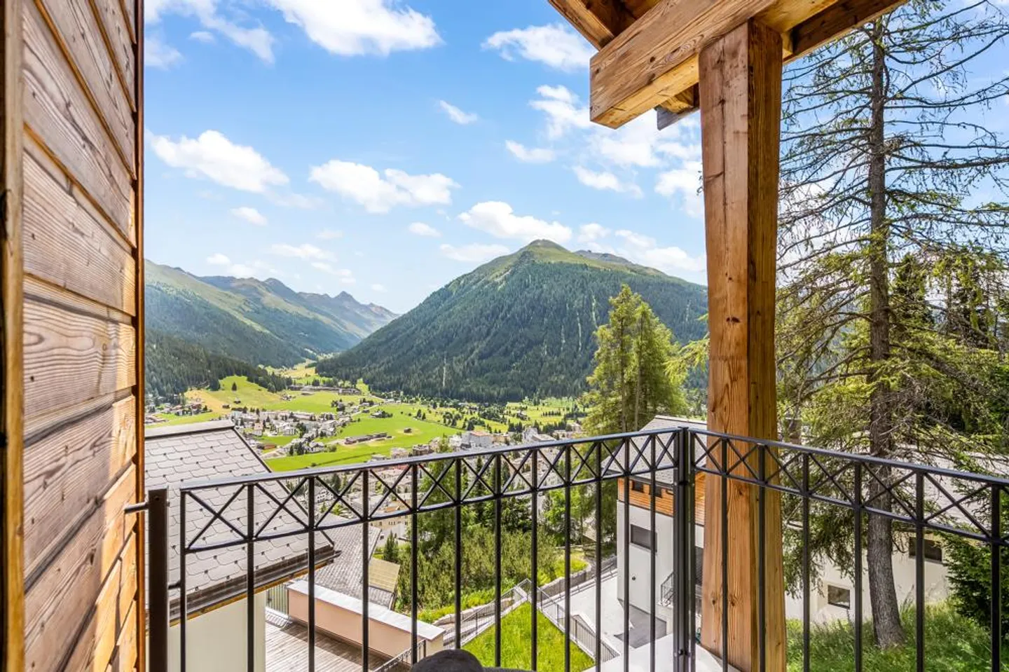 Non c'è montagna abbastanza alta - Foto 2 di 12