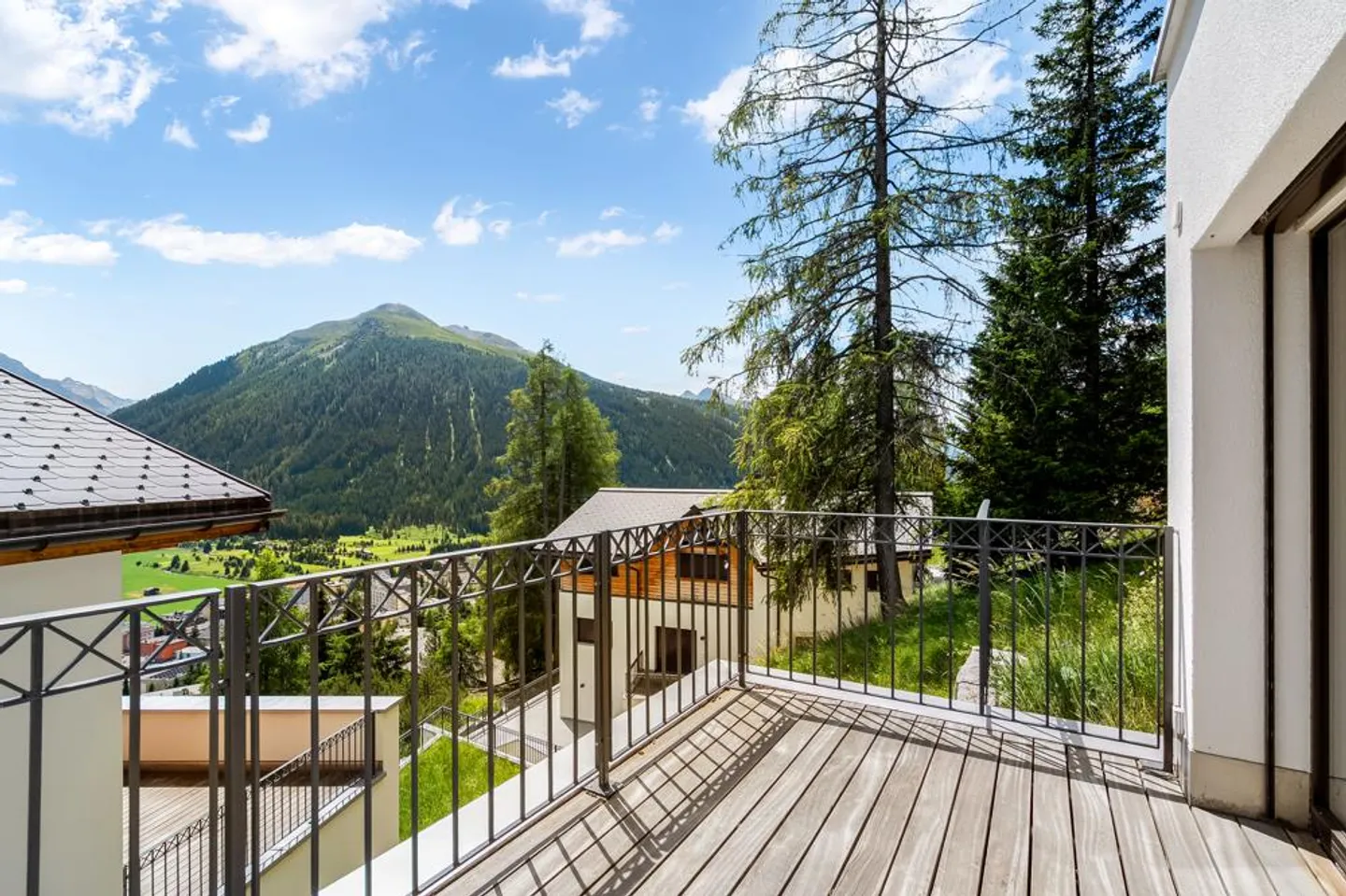 Non c'è montagna abbastanza alta - Foto 9 di 12