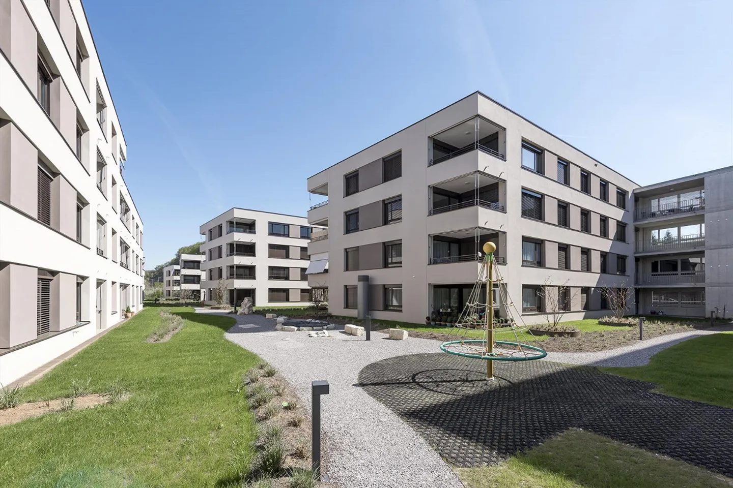 Appartement spacieux 3.5 pièces - Photo 1 sur 8