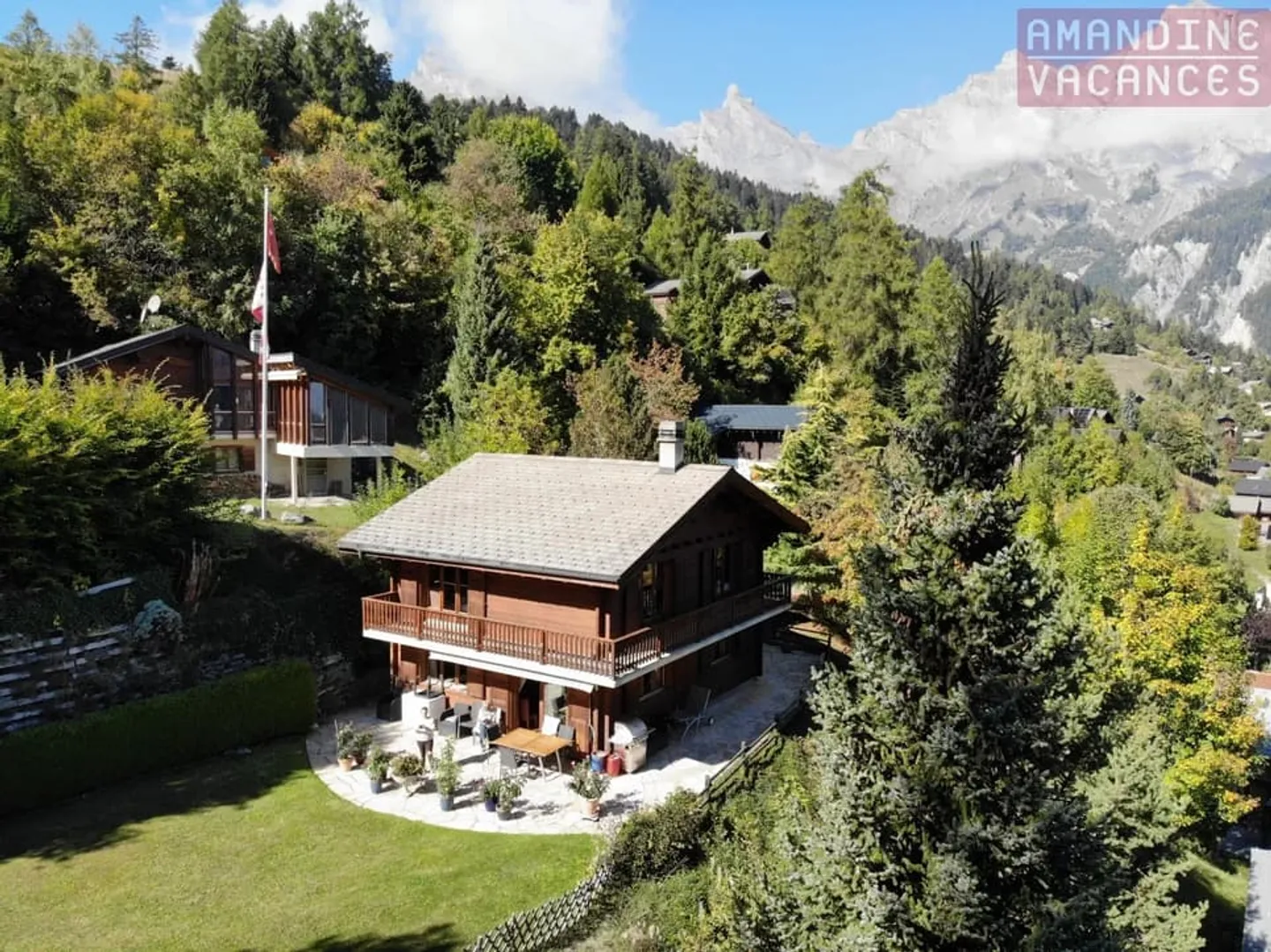 3-bedroom chalet in the heart of nature - Photo 1 of 13