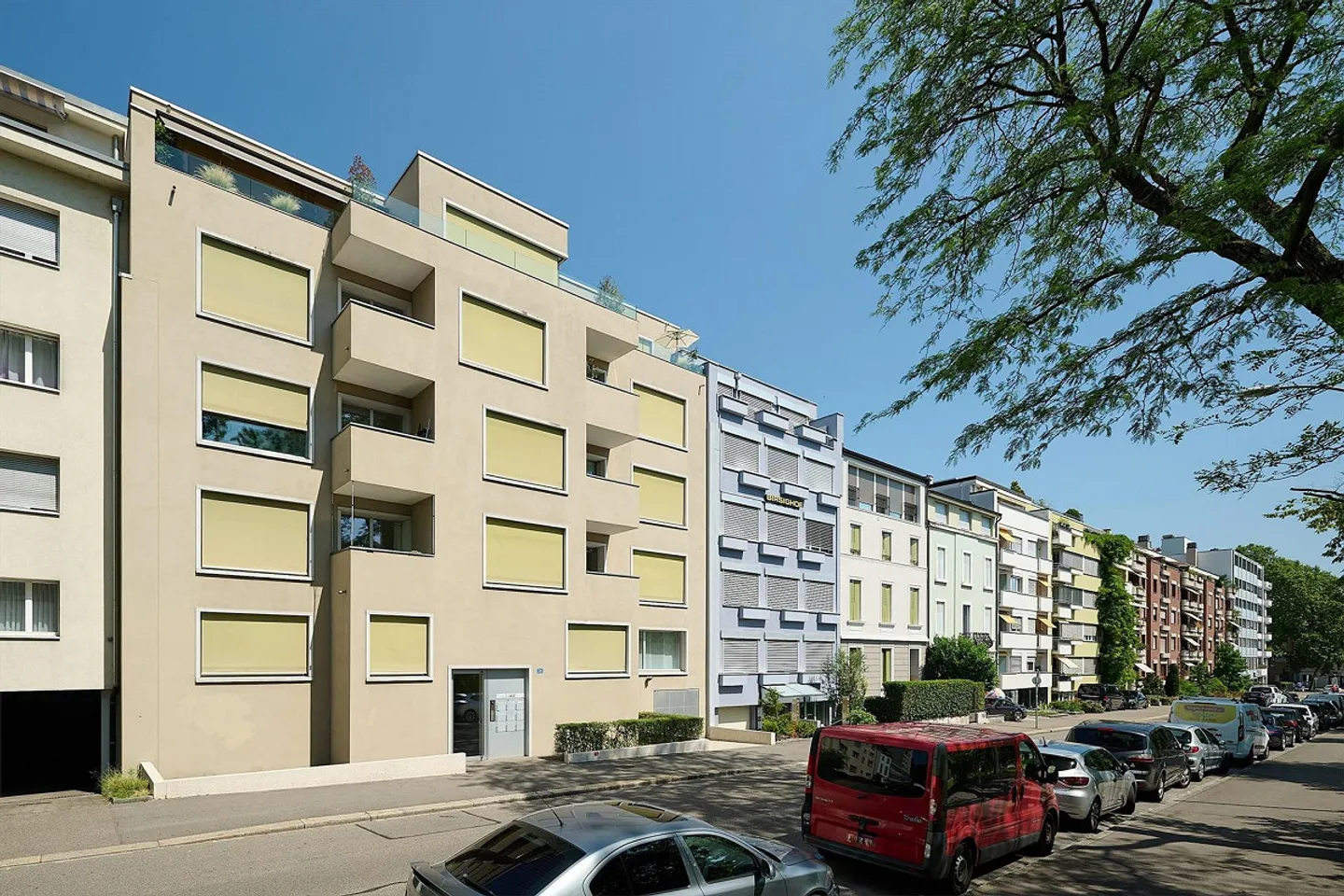 Modern Apartment Near SBB Train Station - Photo 1 of 12