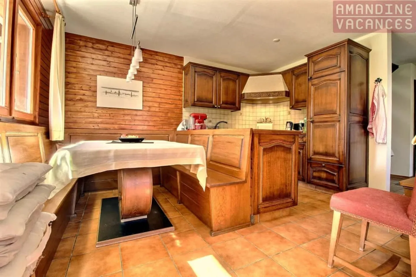 3-bedroom chalet in the heart of nature - Photo 4 of 13