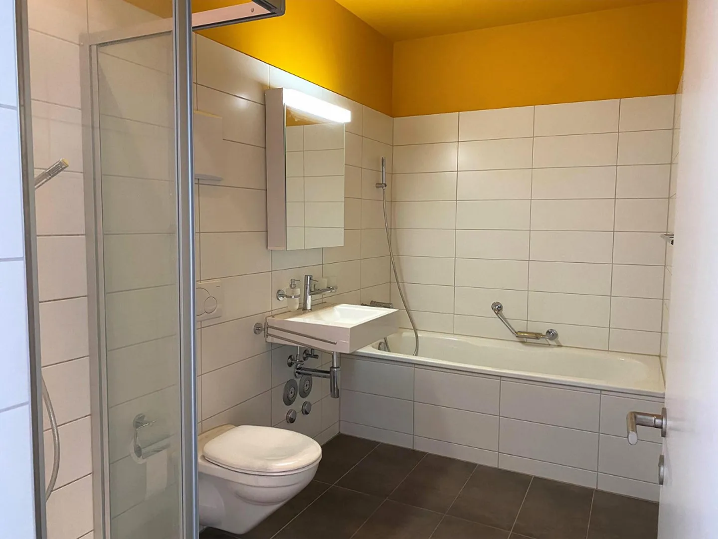 Modern Apartment Near SBB Train Station - Photo 5 of 12