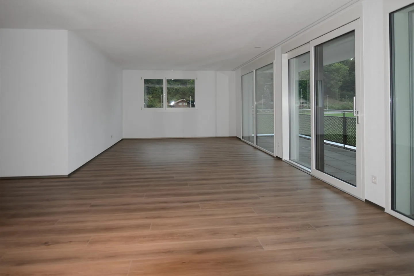 Vivere moderno con vista Stockhorn – Appartamento centrale di 4,5 stanze - Foto 11 di 18