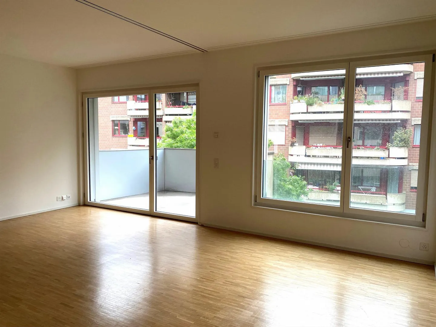 Modern Apartment Near SBB Train Station - Photo 8 of 12
