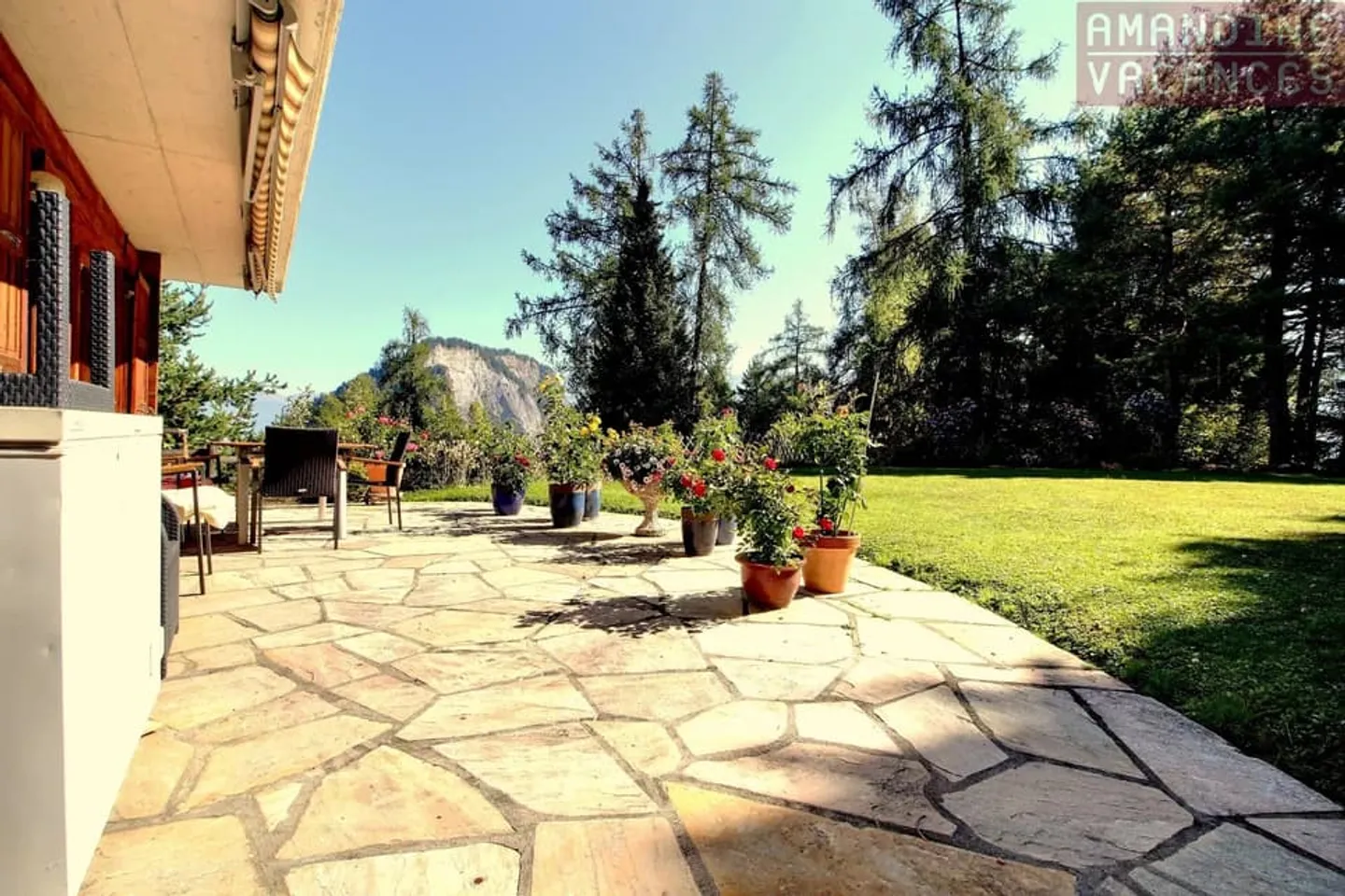 3-bedroom chalet in the heart of nature - Photo 11 of 13