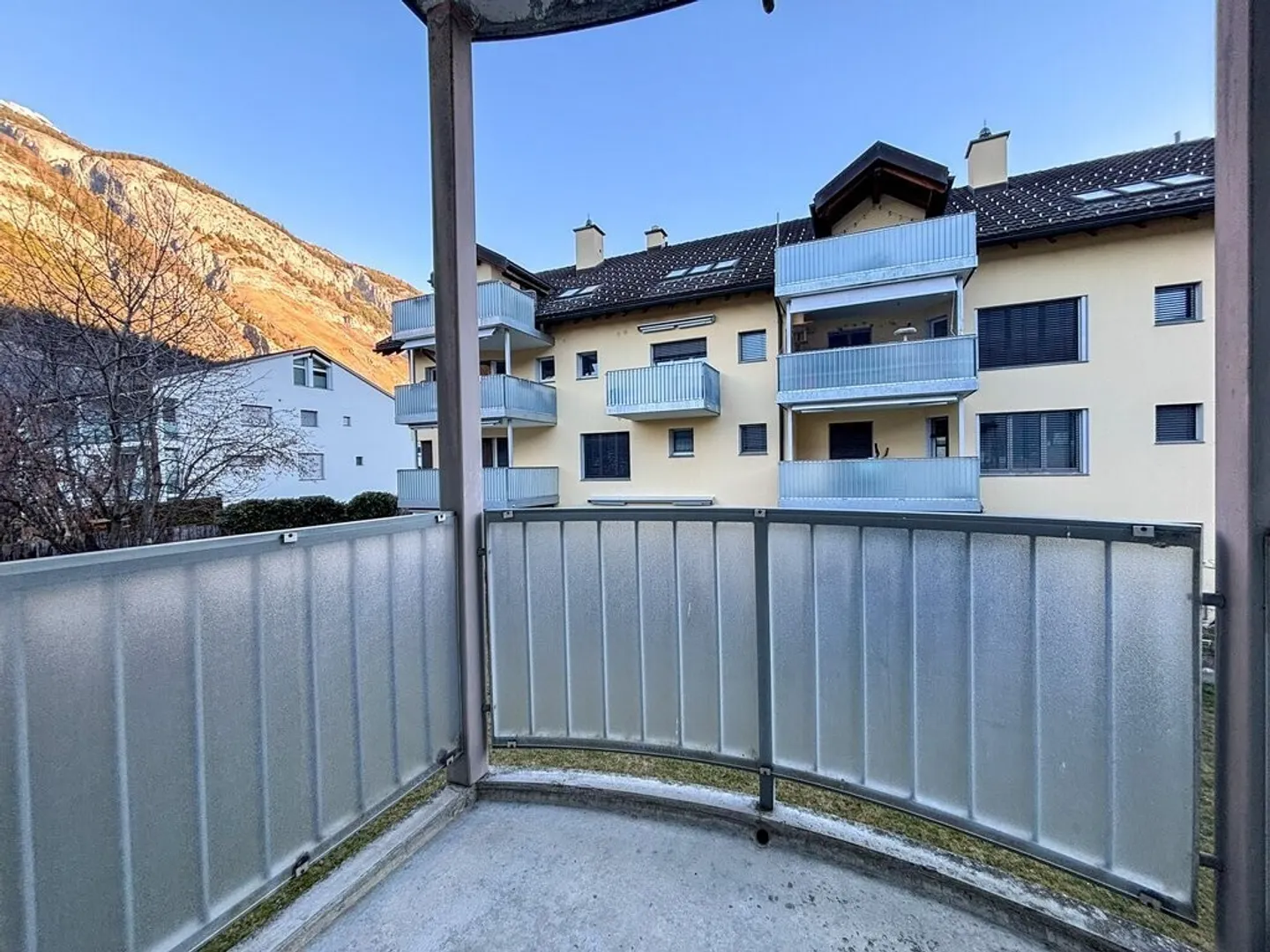 Ampio appartamento 3.5 locali - Foto 10 di 12