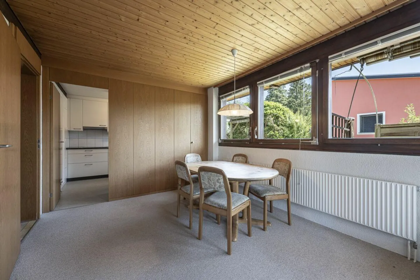 Incantevole casa unifamiliare di 5,5 stanze con giardino idilliaco e molta privacy - Foto 4 di 16