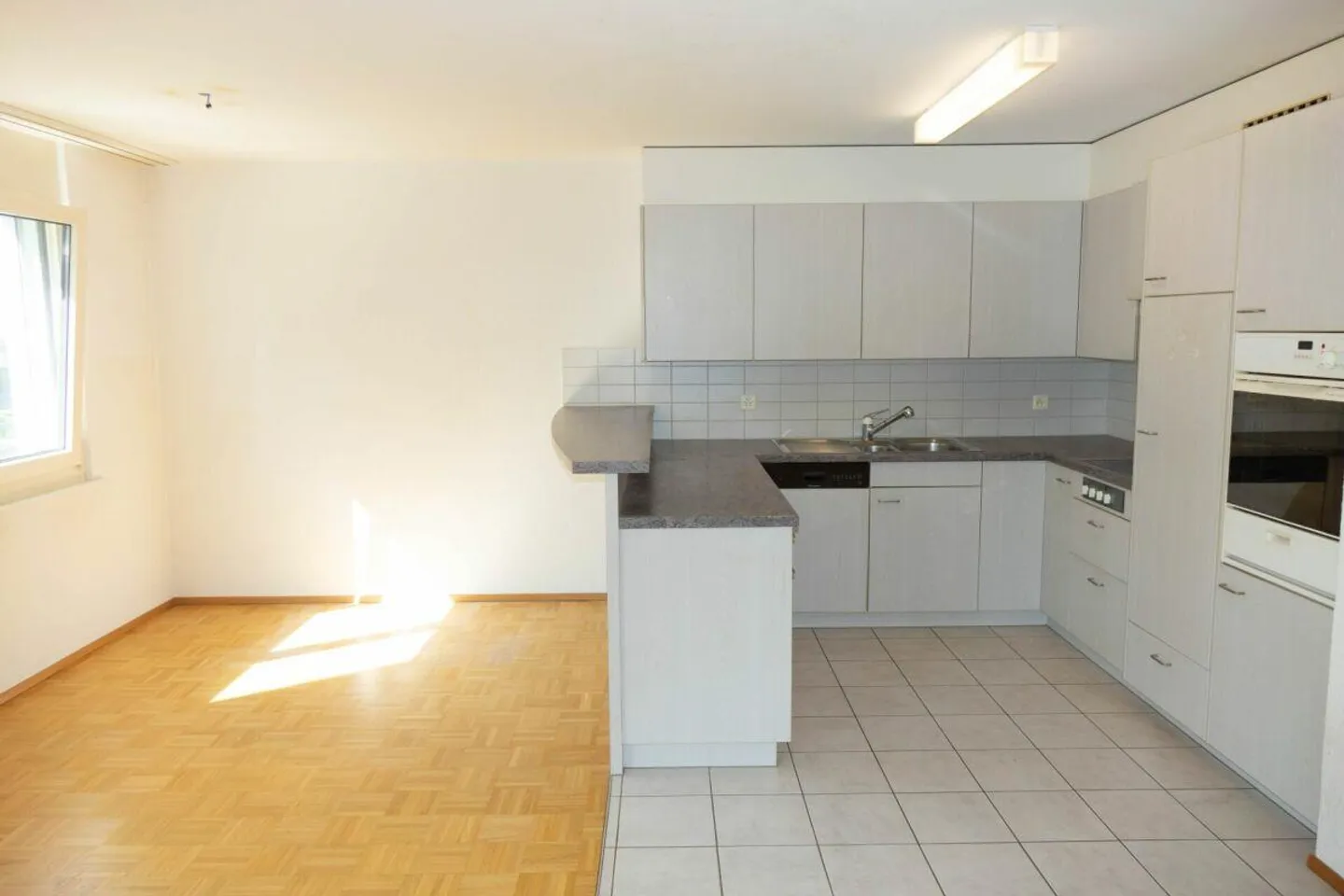 Appartamento cooperativo luminoso e adatto agli anziani - Foto 2 di 7