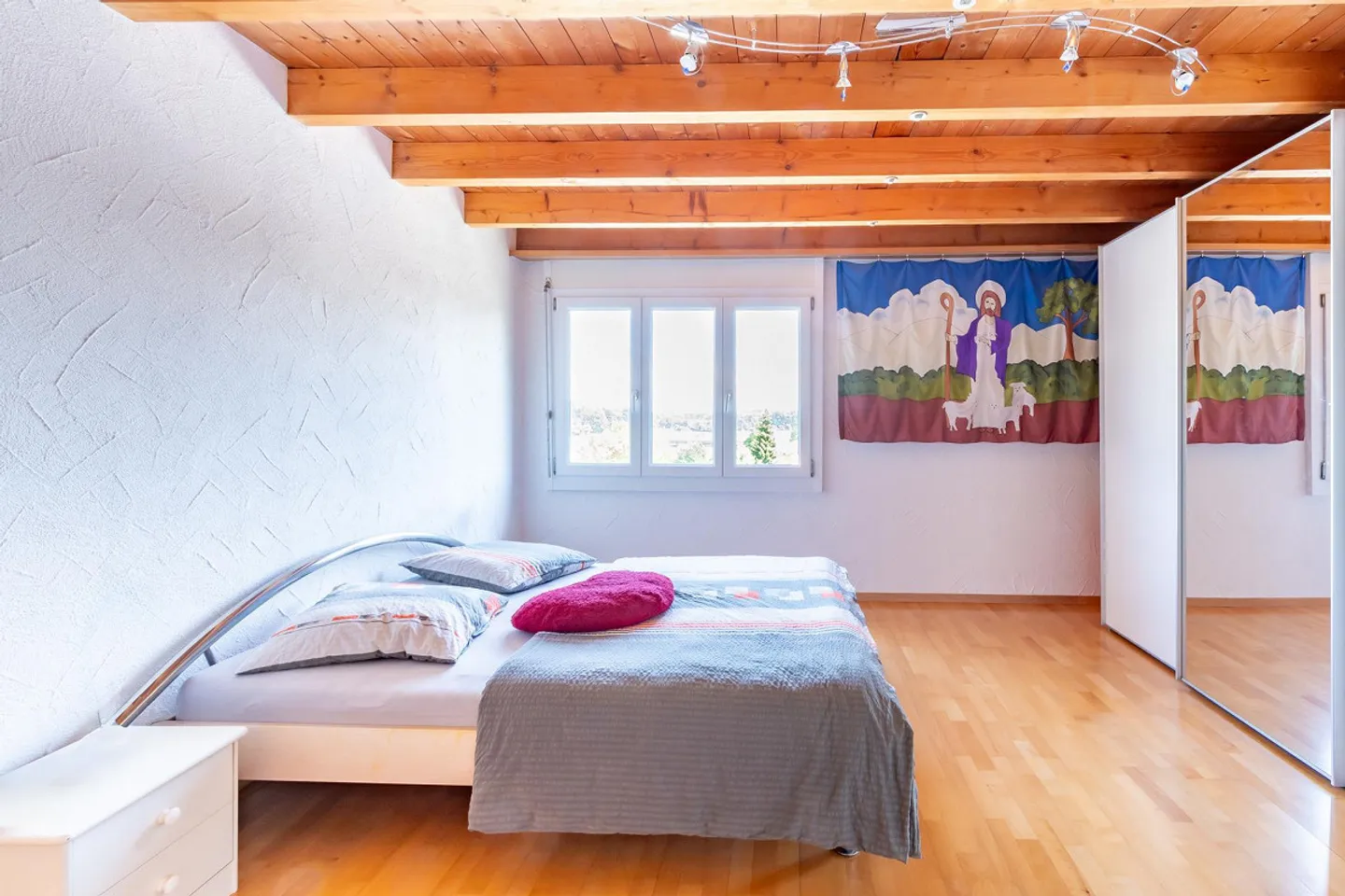 Maisonette con molto spazio e balconi baciati dal sole - Foto 15 di 21