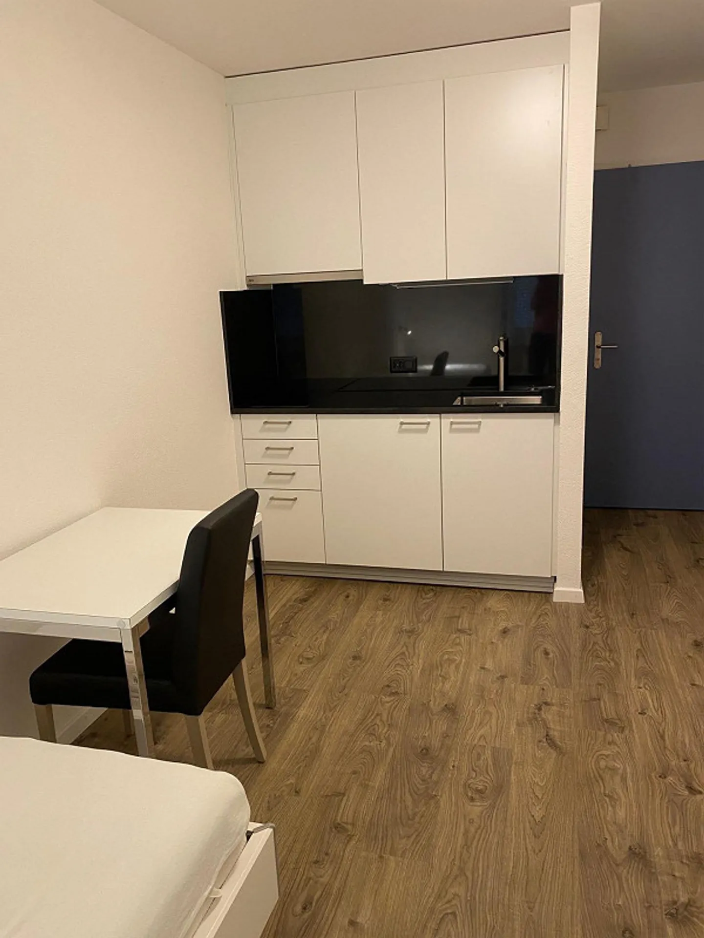 Gemütliches Möbliertes Studio - Foto 1 von 4