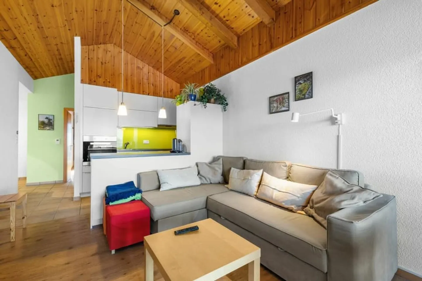 Beautiful attic apartment ski-in ski-out - Photo 4 of 13