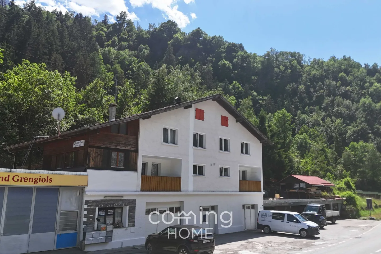 Casa plurifamiliare con 11 appartamenti in posizione soleggiata a Grengiols - Foto 16 di 18