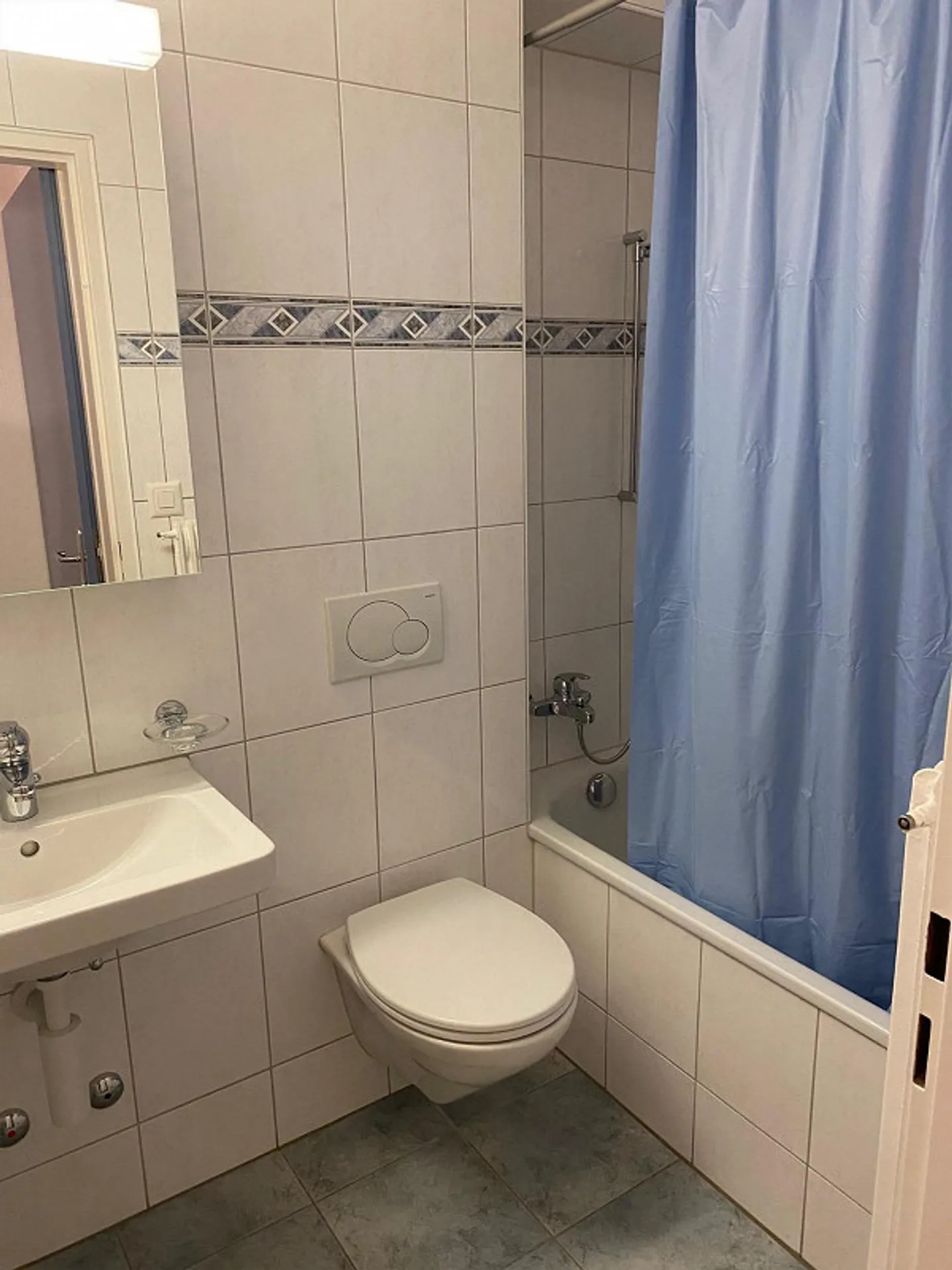 Gemütliches Möbliertes Studio - Foto 2 von 4