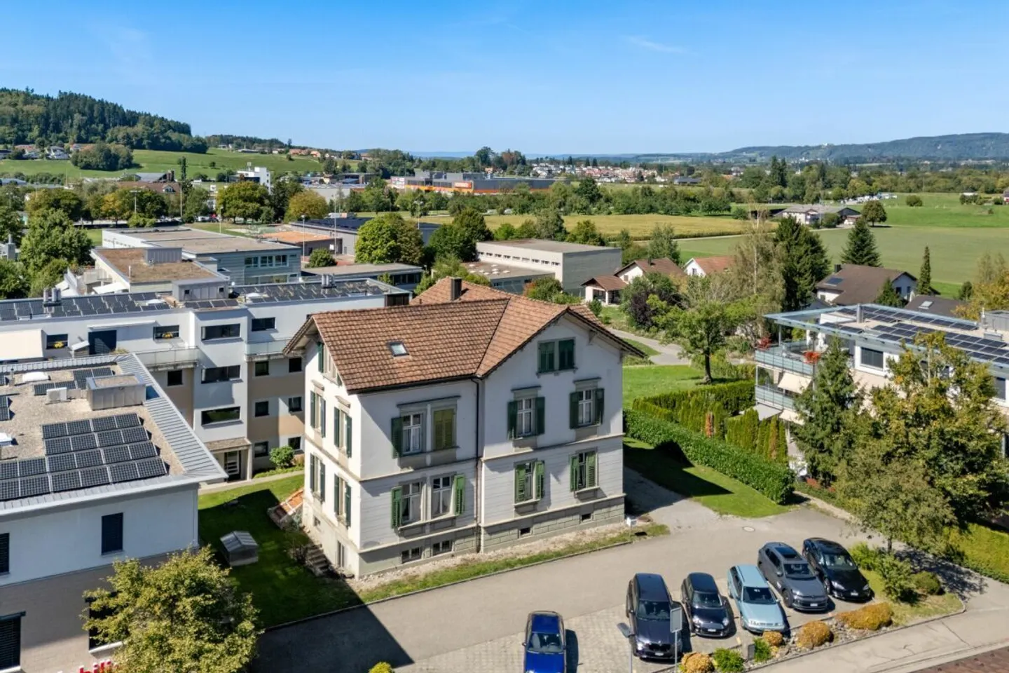 Villa historique avec caractère et espace pour de nouvelles idées - Photo 1 sur 13