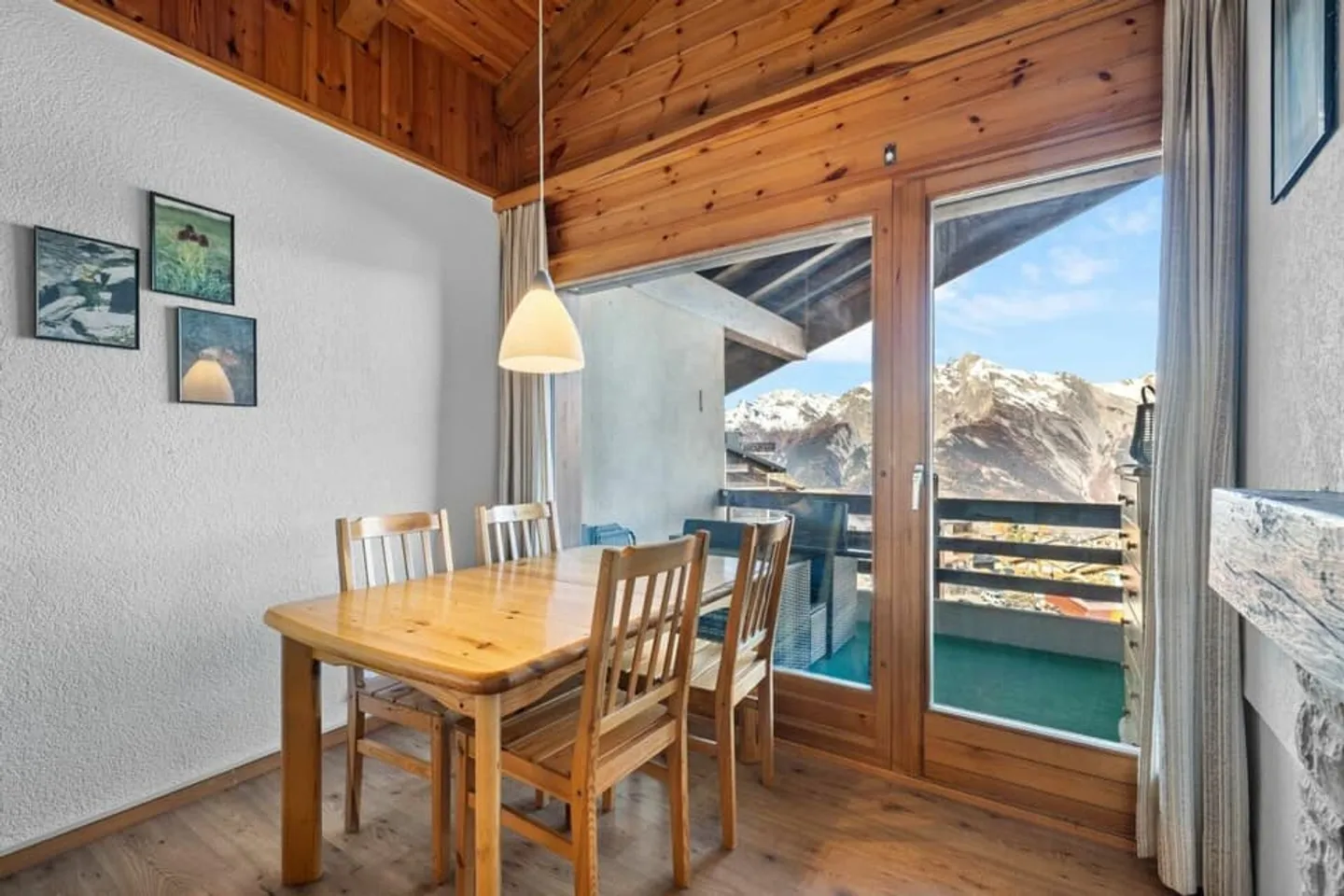 Beautiful attic apartment ski-in ski-out - Photo 9 of 13