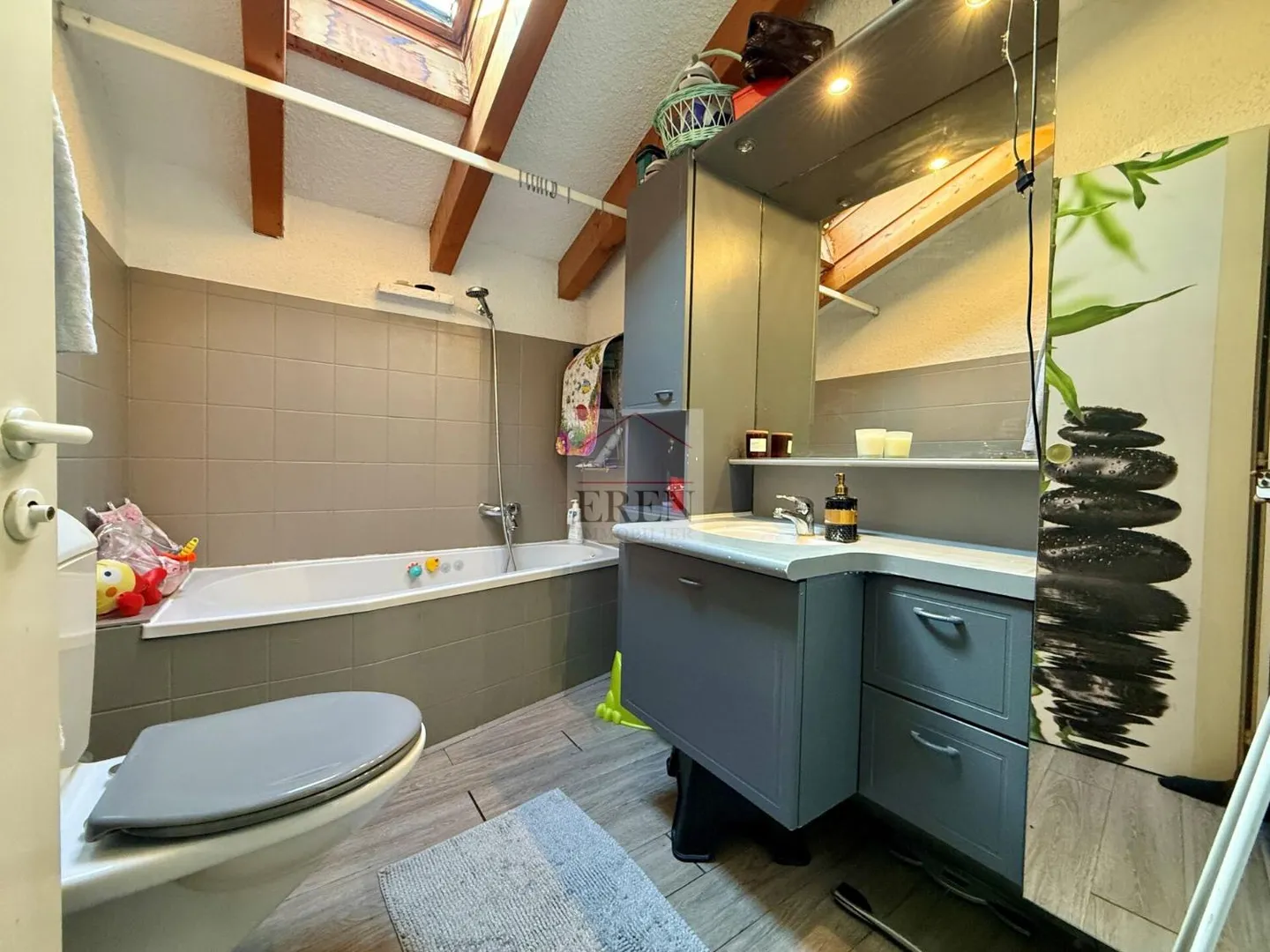 Individual villa 6 rooms of 146 m2 living space + basement with garage - Ideal - Photo 5 of 12