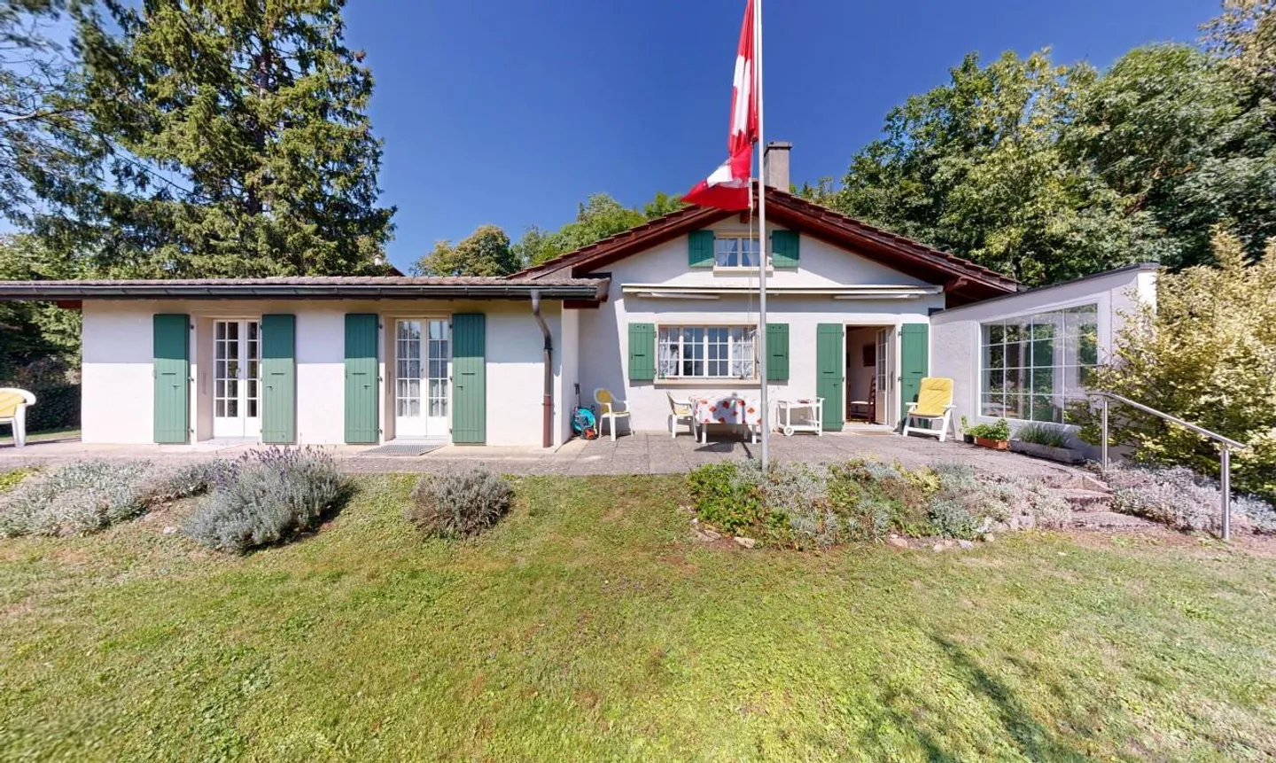 Magnifica villa con vista mozzafiato sulle montagne - Foto 3 di 11