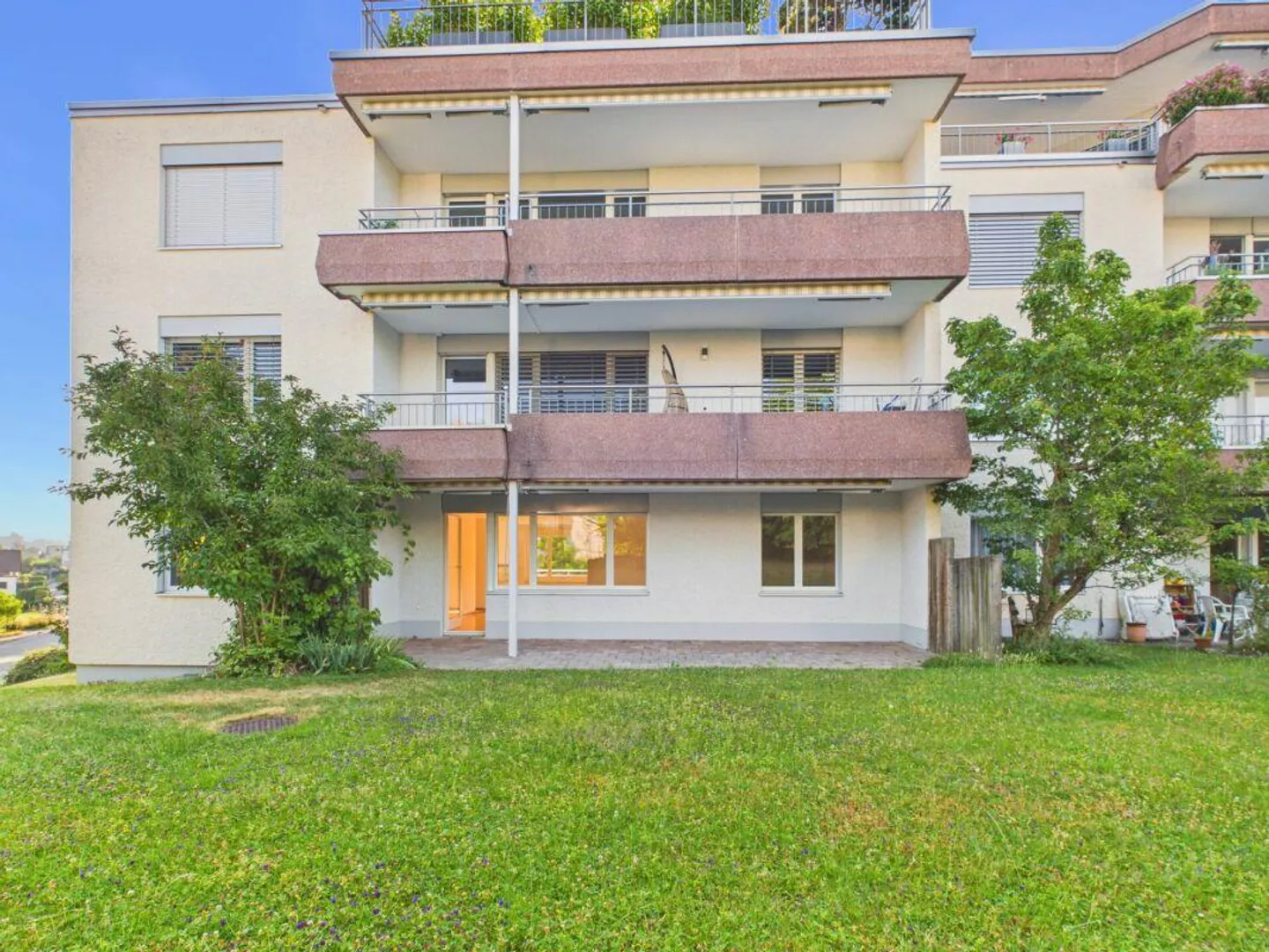 Appartamento 4,5 stanze in una posizione adatta alle famiglie con area giardino - Foto 1 di 31