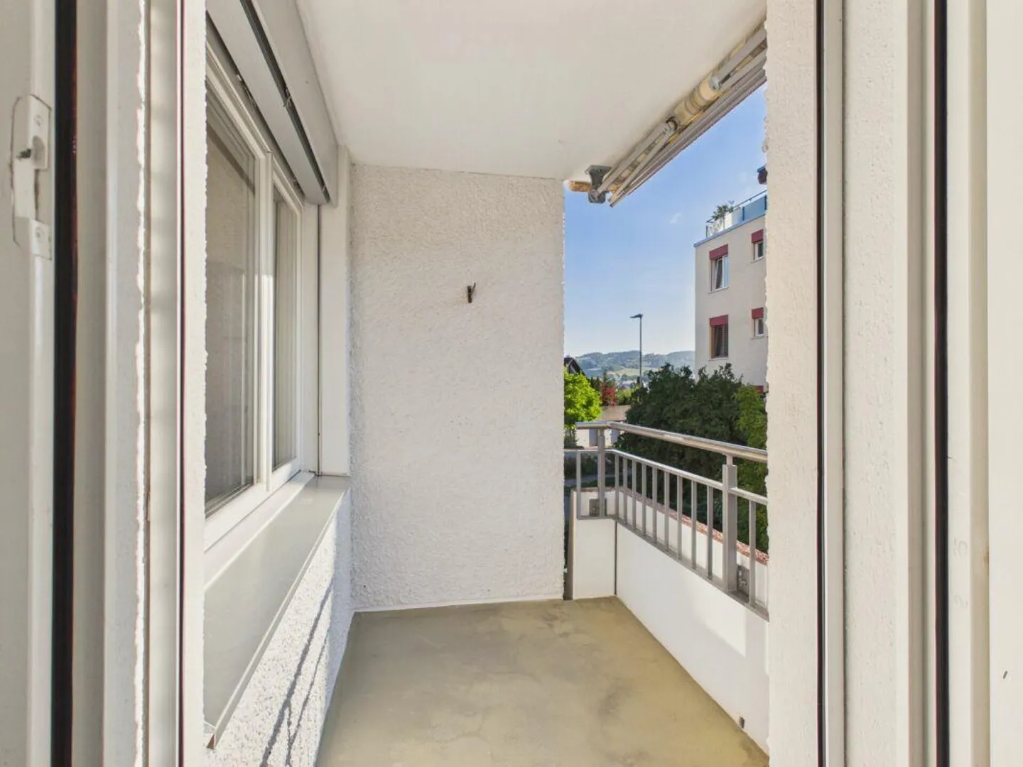 Appartamento 4,5 stanze in una posizione adatta alle famiglie con area giardino - Foto 14 di 31