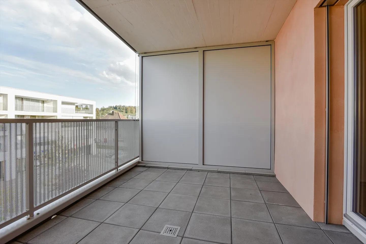 Modern living in the center of Muri! - Photo 5 of 6