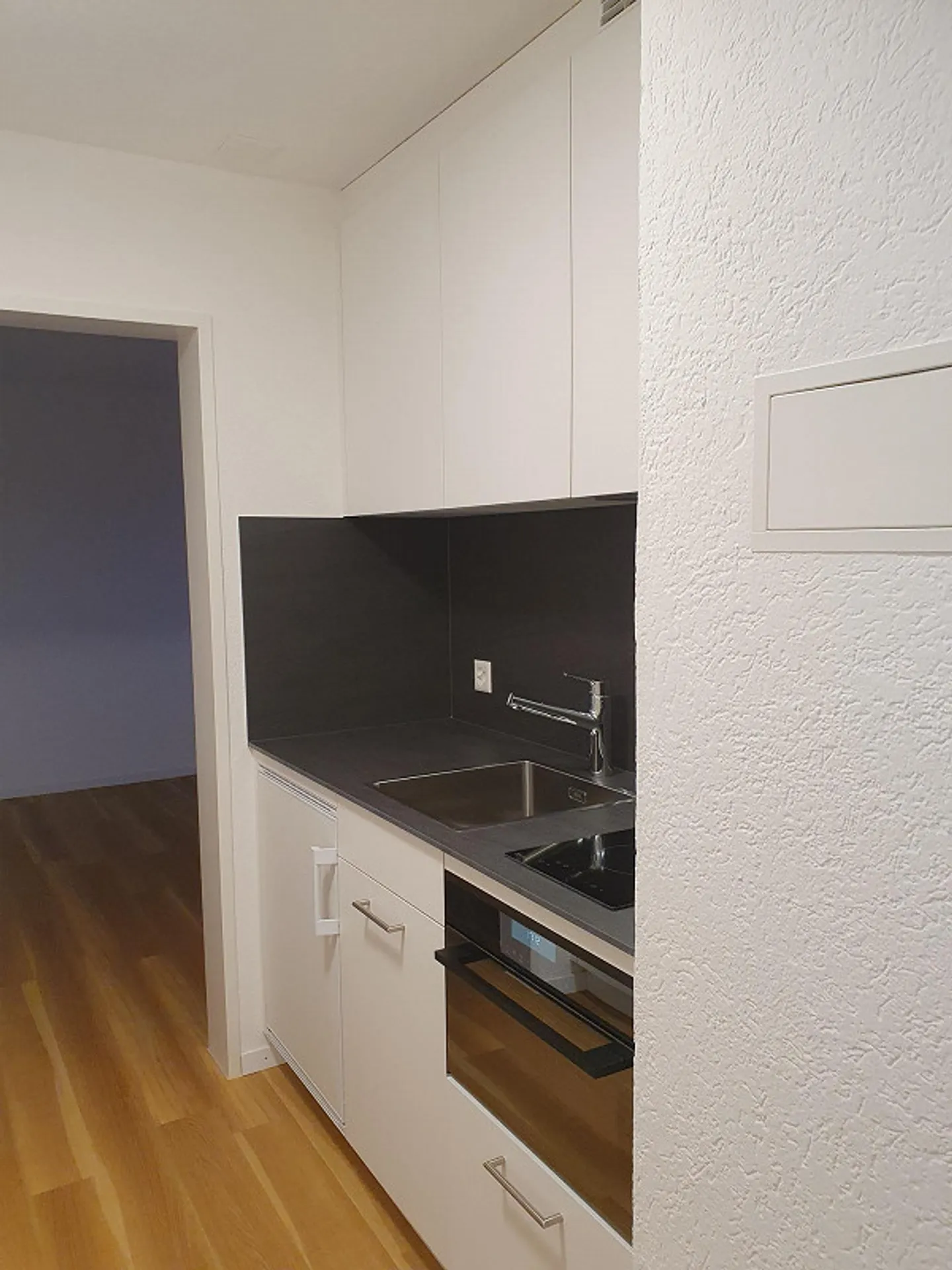 1-room apartment - Photo 3 of 9