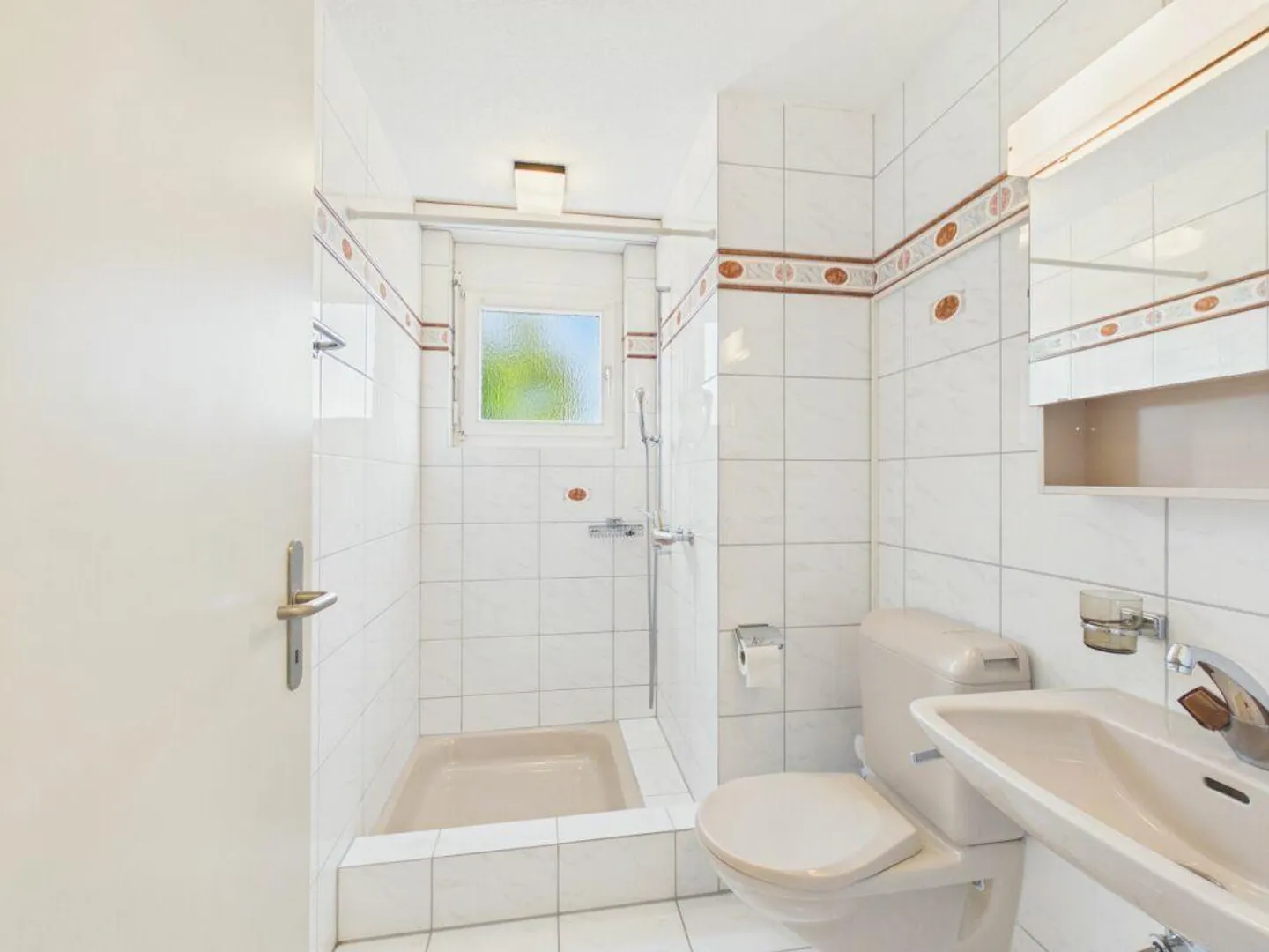 Appartamento 4,5 stanze in una posizione adatta alle famiglie con area giardino - Foto 29 di 31