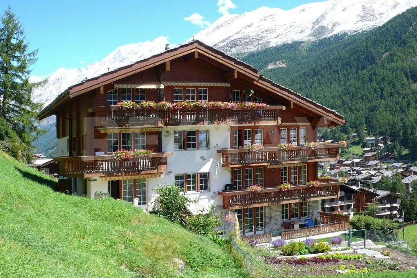 Stilvolle 2,5-Zimmer-Wohnung in Zermatt - Foto 1 von 13