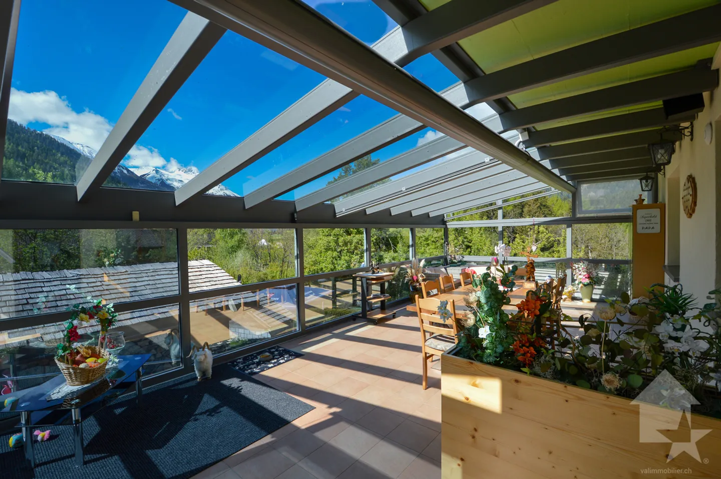 Perfectly maintained residential building for flexible use - Photo 18 of 21