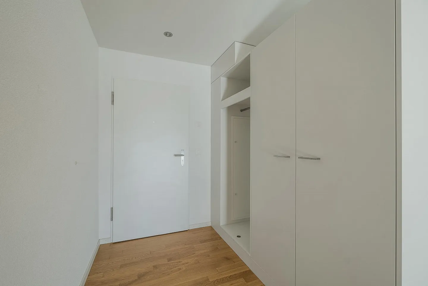 Apartment in a Quiet Location - Photo 4 of 8