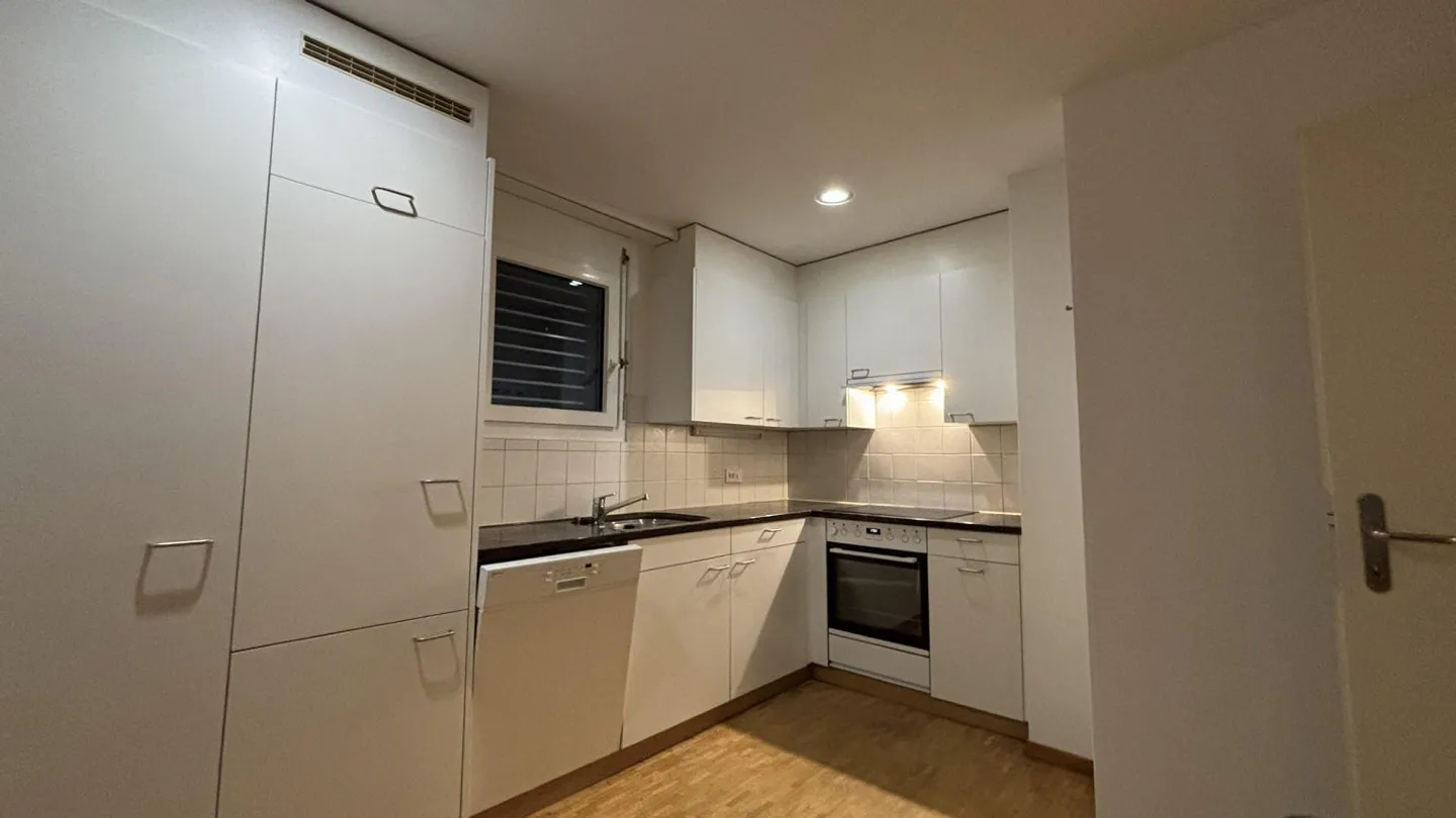 Bright furnished room in shared apartment 12m central, quiet, sunny - Photo 11 of 14