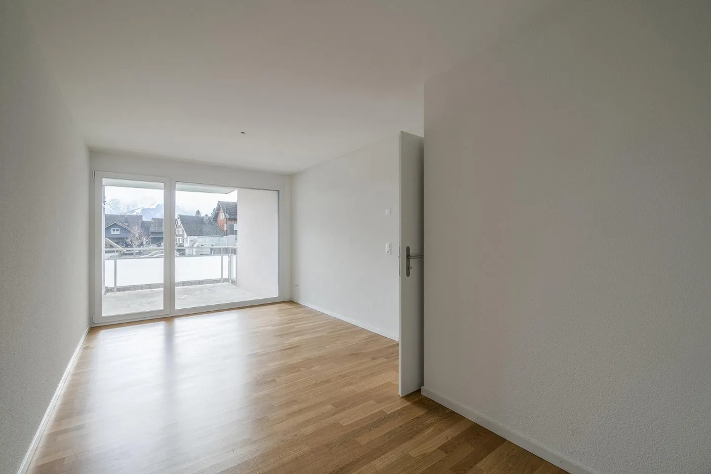 Apartment in a Quiet Location - Photo 5 of 8