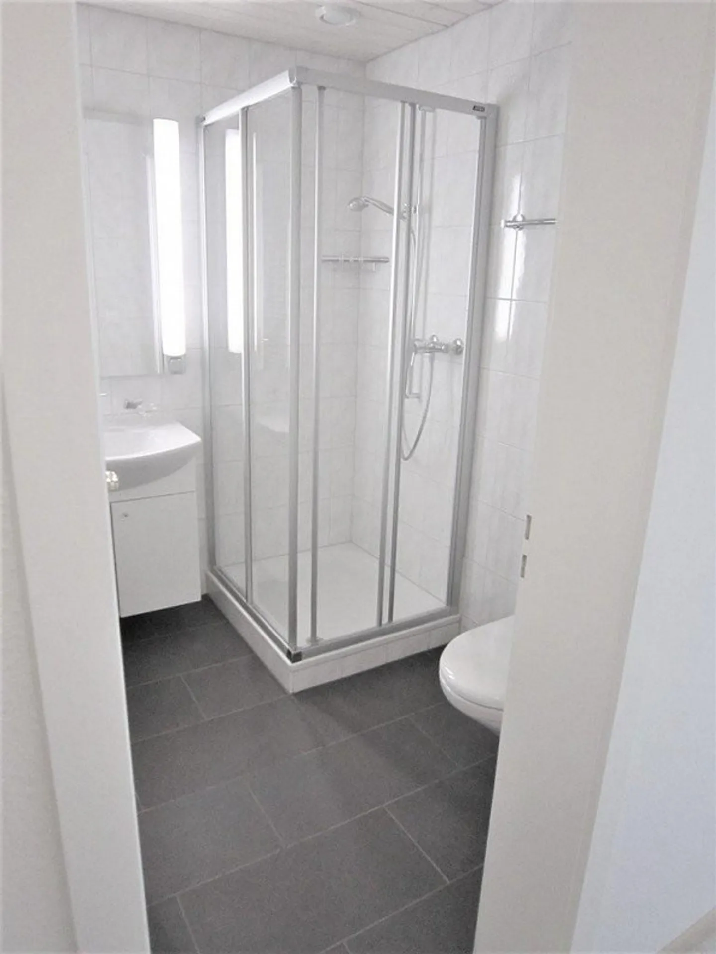 Studio senza cucina in affitto - Foto 2 di 4