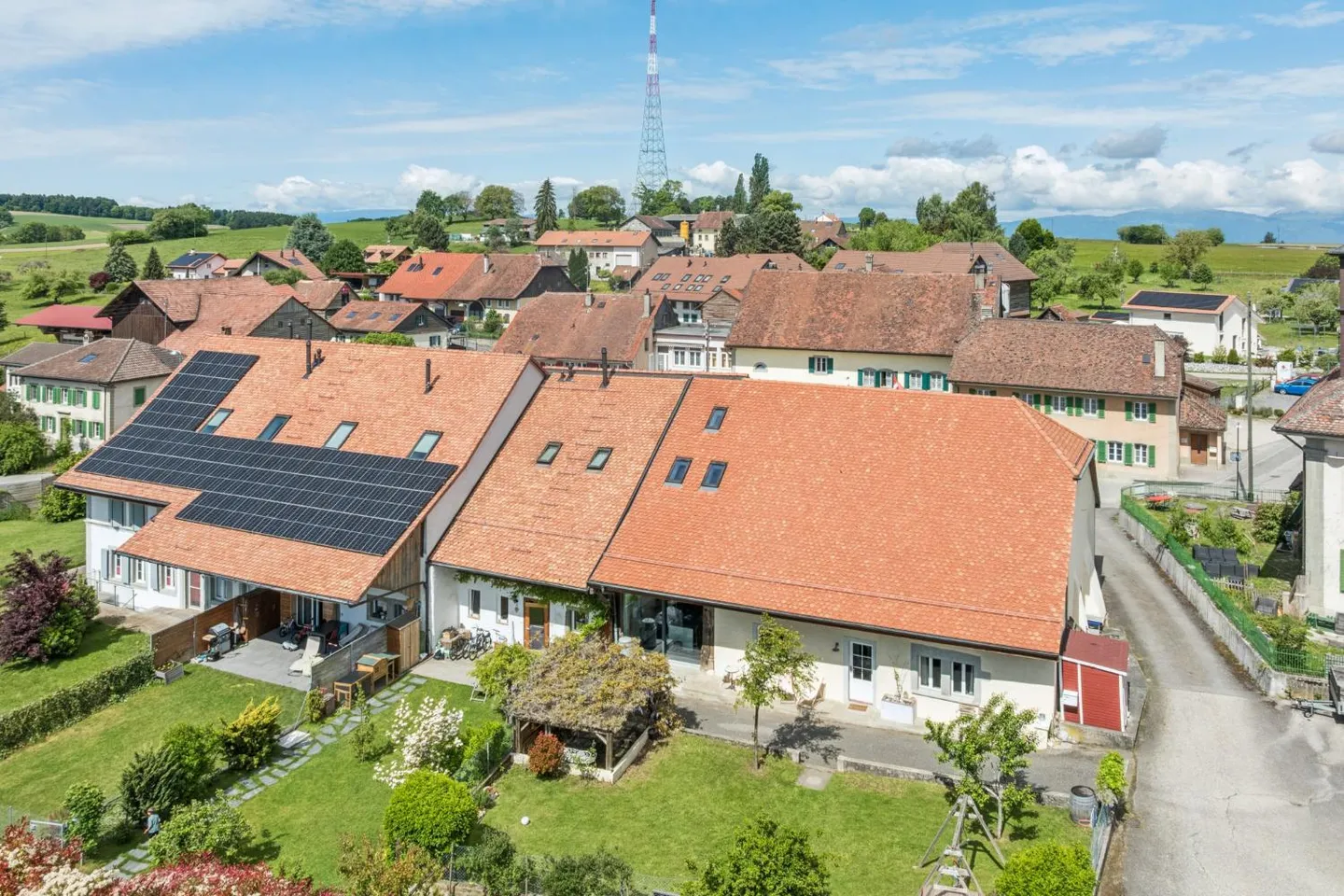 Casa di villaggio molto affascinante su un piano con potenziale! - Foto 2 di 13