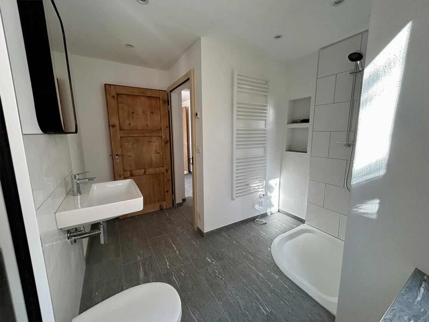 2.5 Zimmer Wohnung Liebevoll renovierte Altbauwohnung in Sils im Domle - Foto 8 di 15
