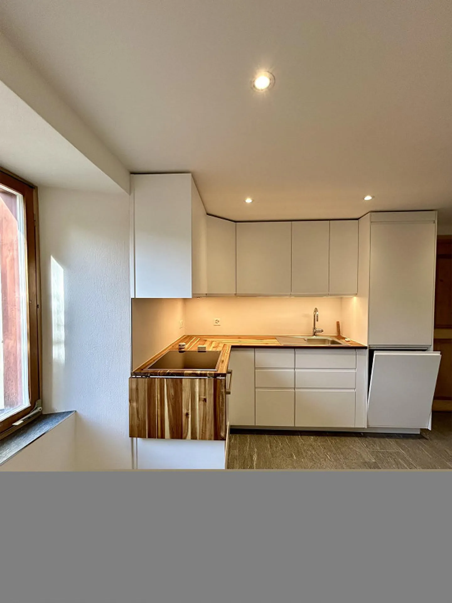 2.5 Zimmer Wohnung Liebevoll renovierte Altbauwohnung in Sils im Domle - Foto 11 di 15