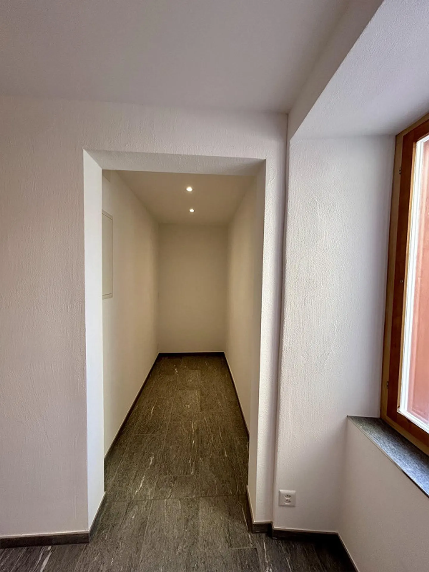 2.5 Zimmer Wohnung Liebevoll renovierte Altbauwohnung in Sils im Domle - Foto 14 di 15