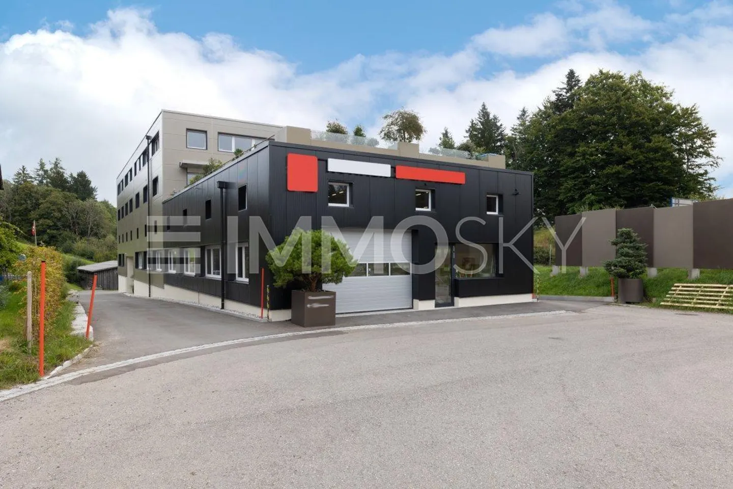 Design a Representative Office - Photo 1 of 5