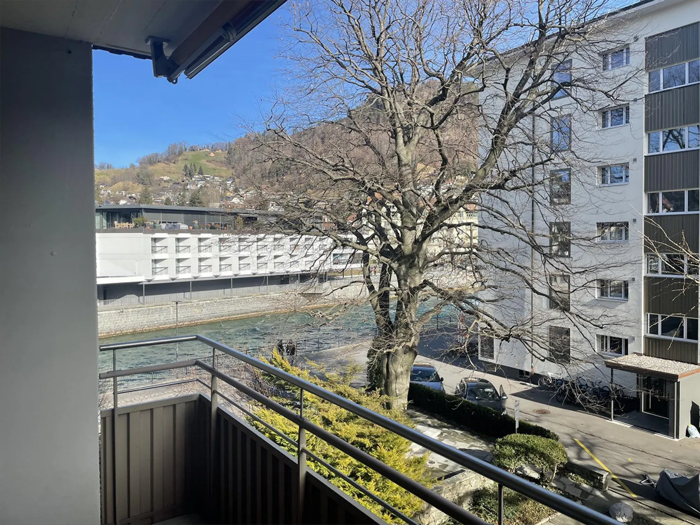 Appartamento recentemente ristrutturato nella popolare Scherzligweg! - Foto 7 di 17