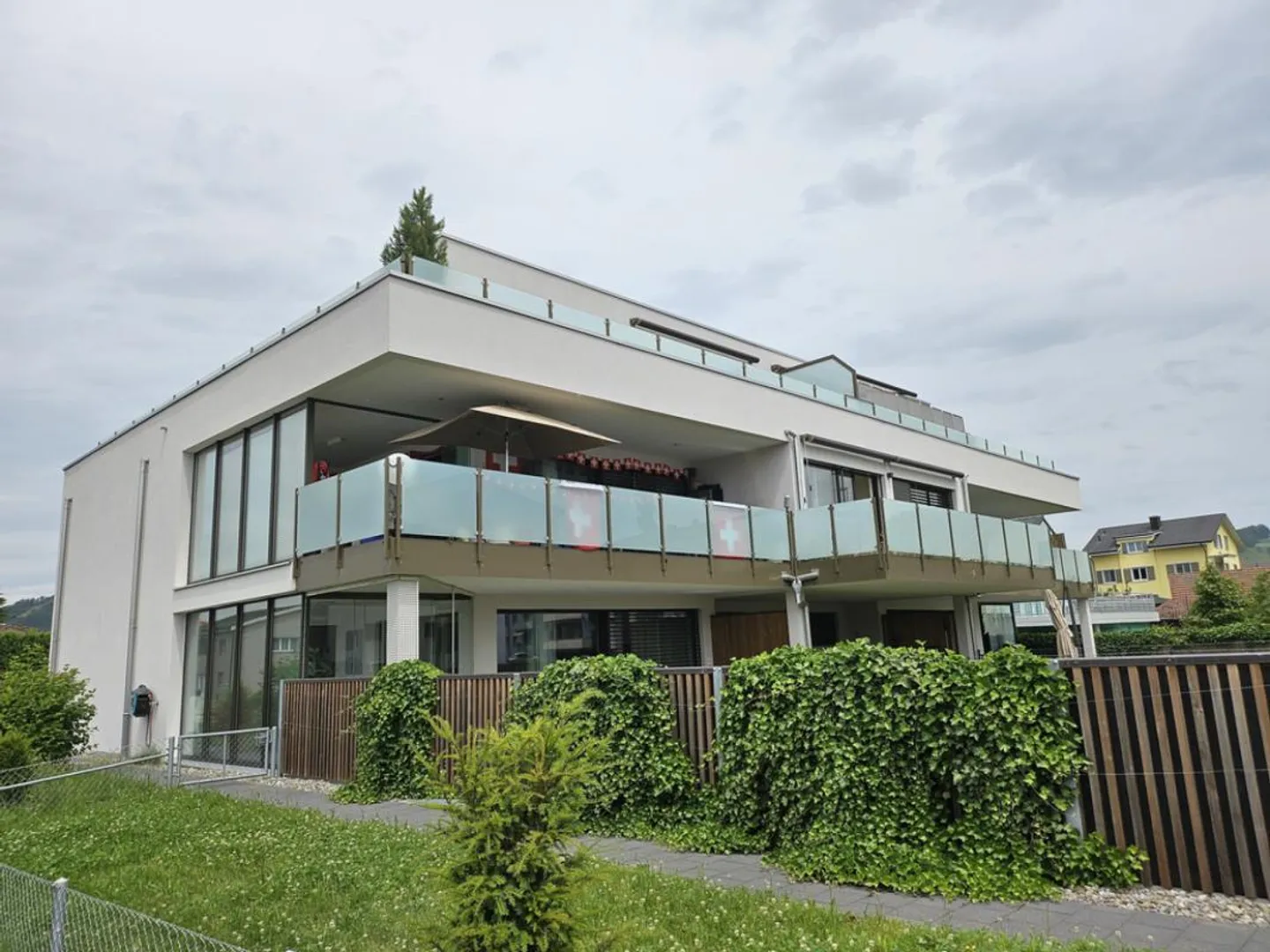 Modern apartment in a family-friendly environment - Photo 1 of 9