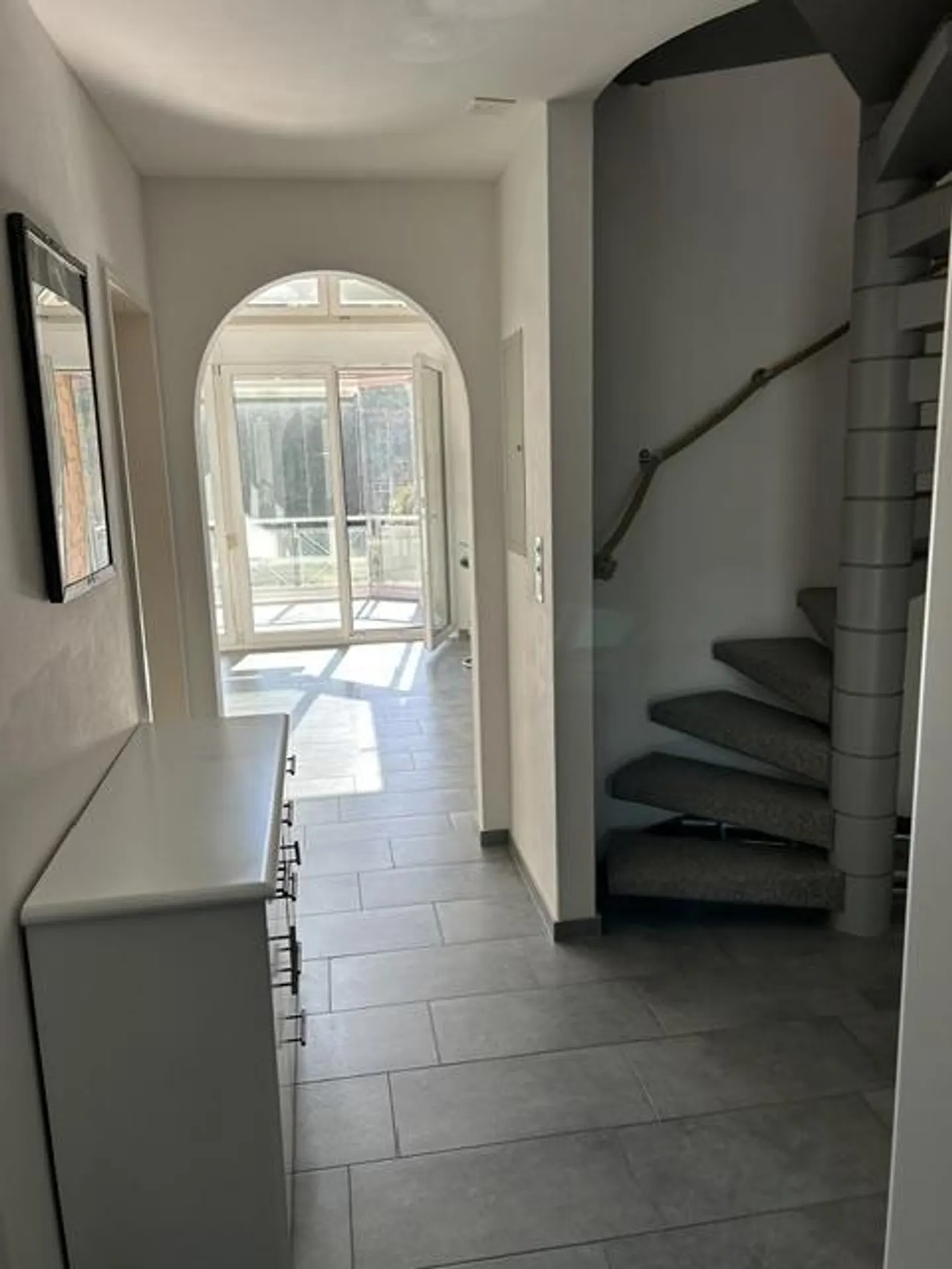 Exclusive 3.5-room penthouse apartment with gallery - Photo 6 of 15