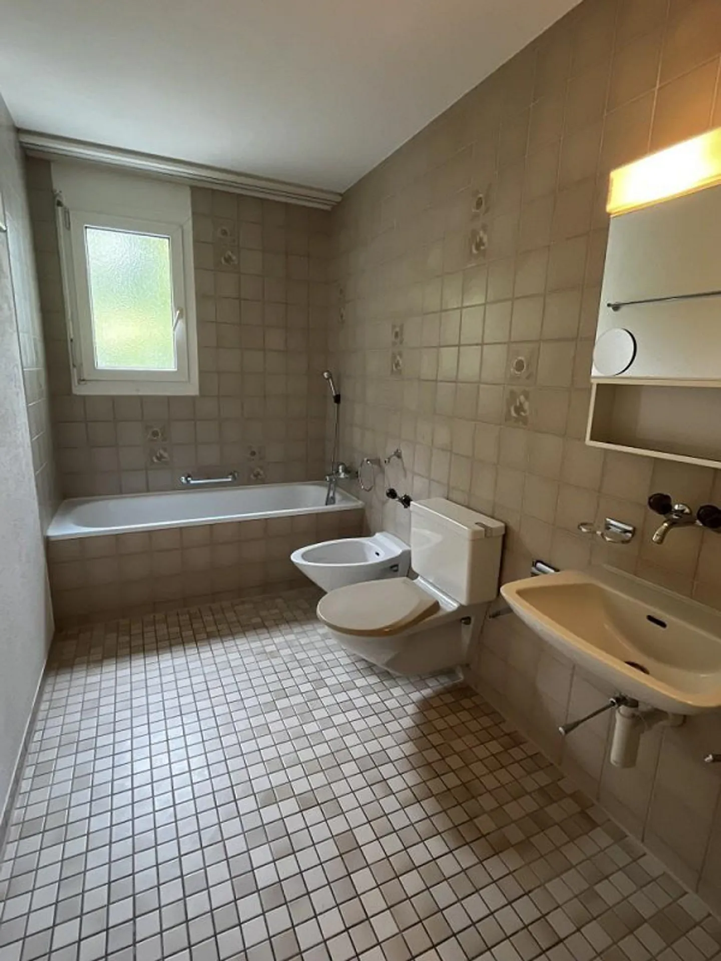 Your new home in Embrach - bright 4 1/2-room apartment with fireplace - Photo 4 of 6