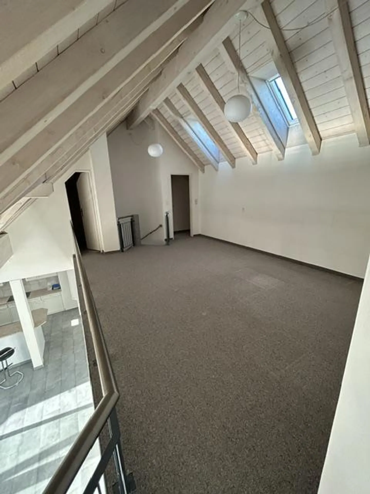 Exclusive 3.5-room penthouse apartment with gallery - Photo 7 of 15
