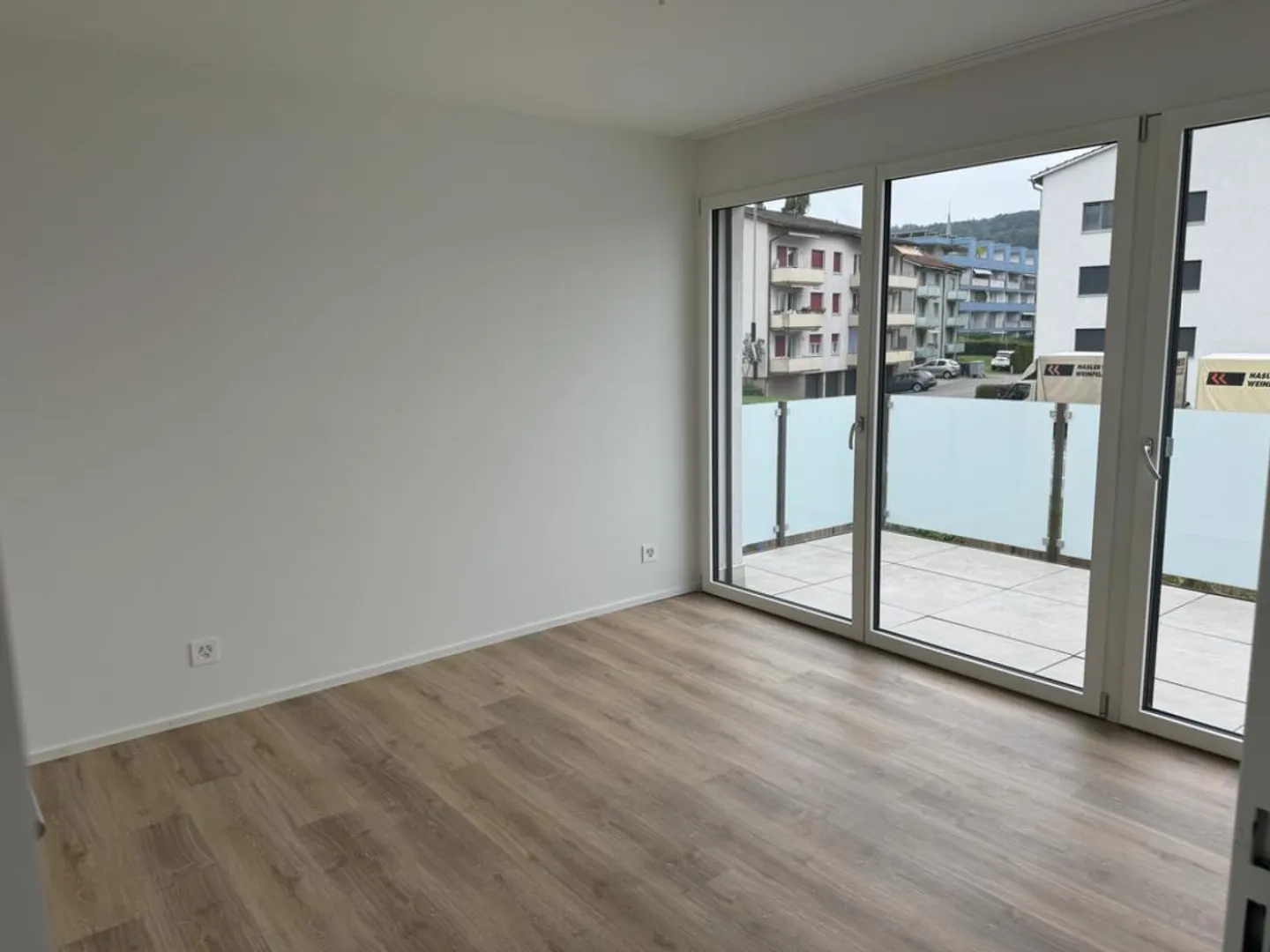 Modern apartment in a family-friendly environment - Photo 6 of 9