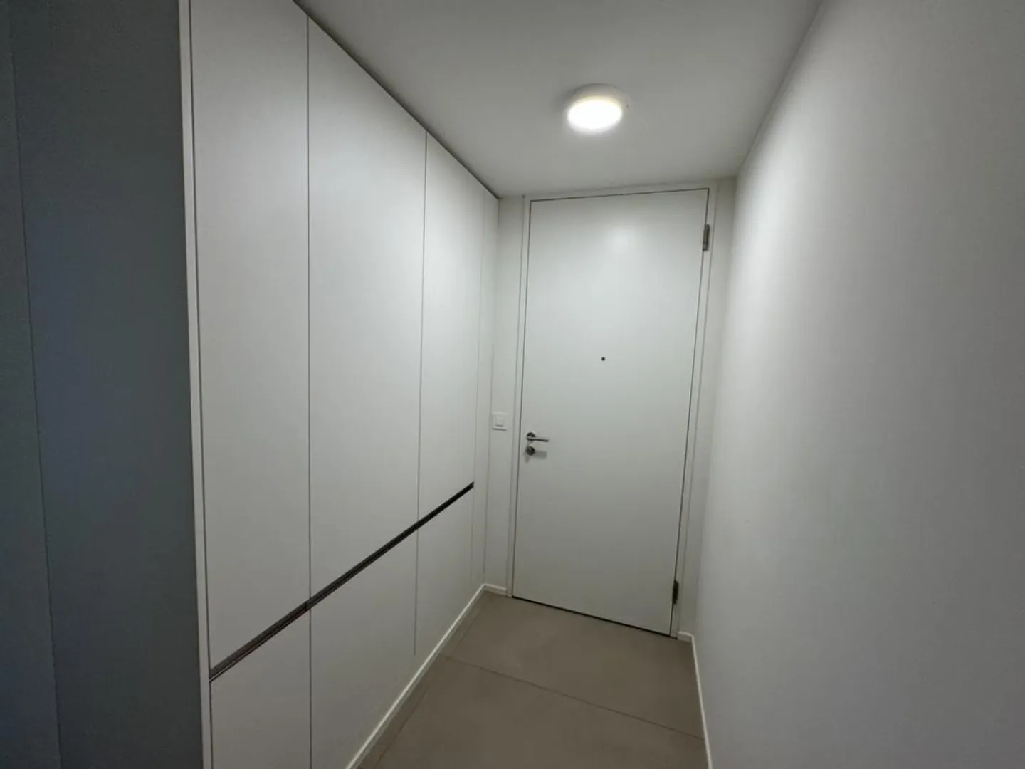 Modern apartment in a family-friendly environment - Photo 7 of 9
